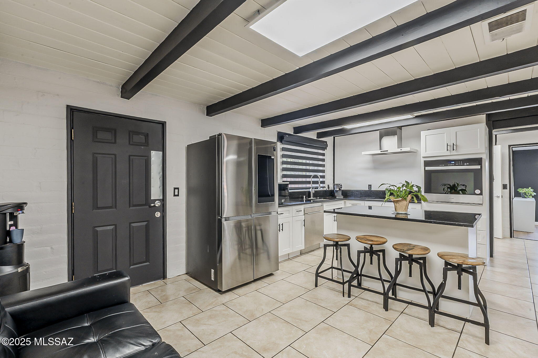 2925 N Dodge Boulevard