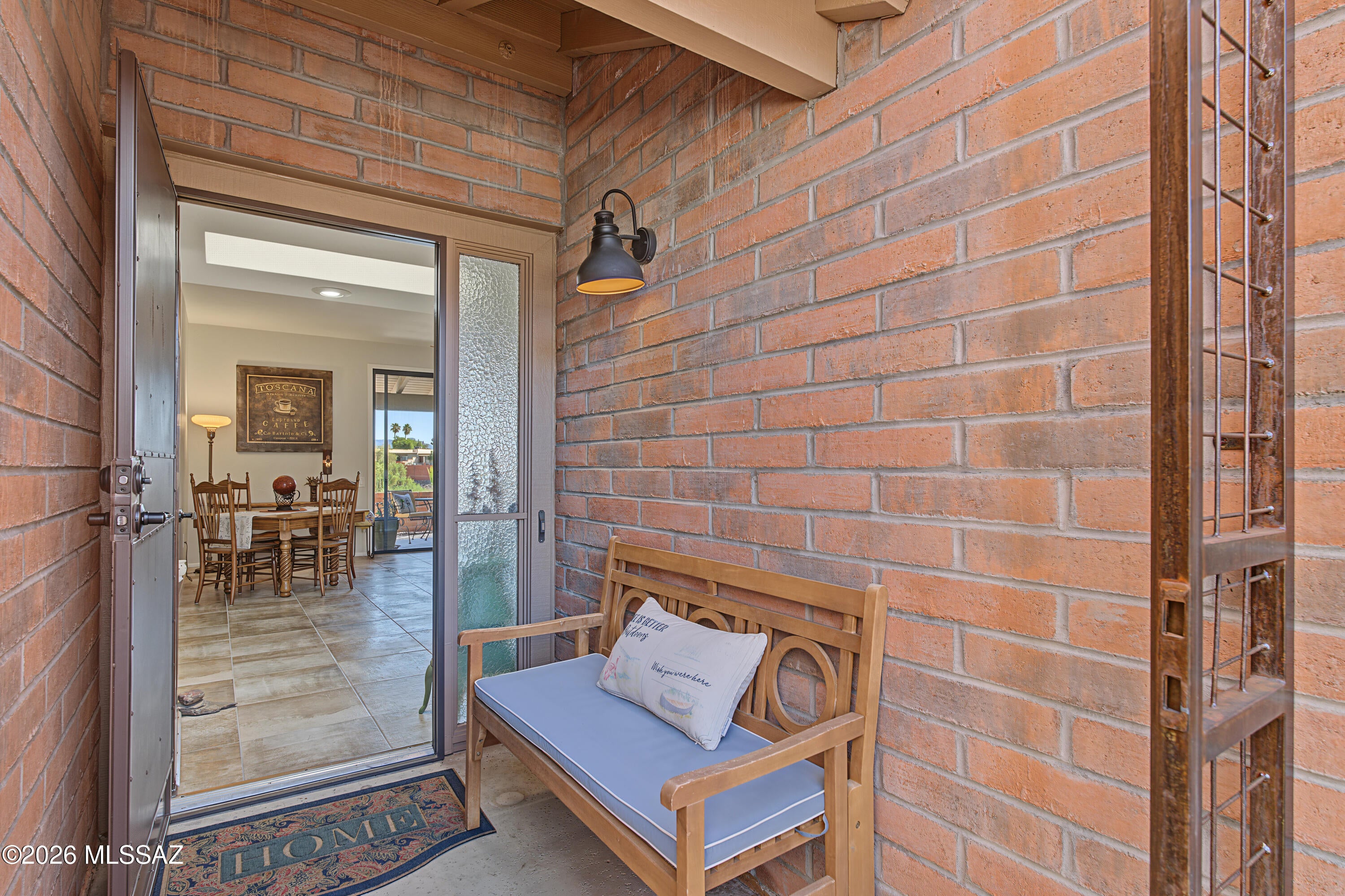 2519 S Calle Cervantes