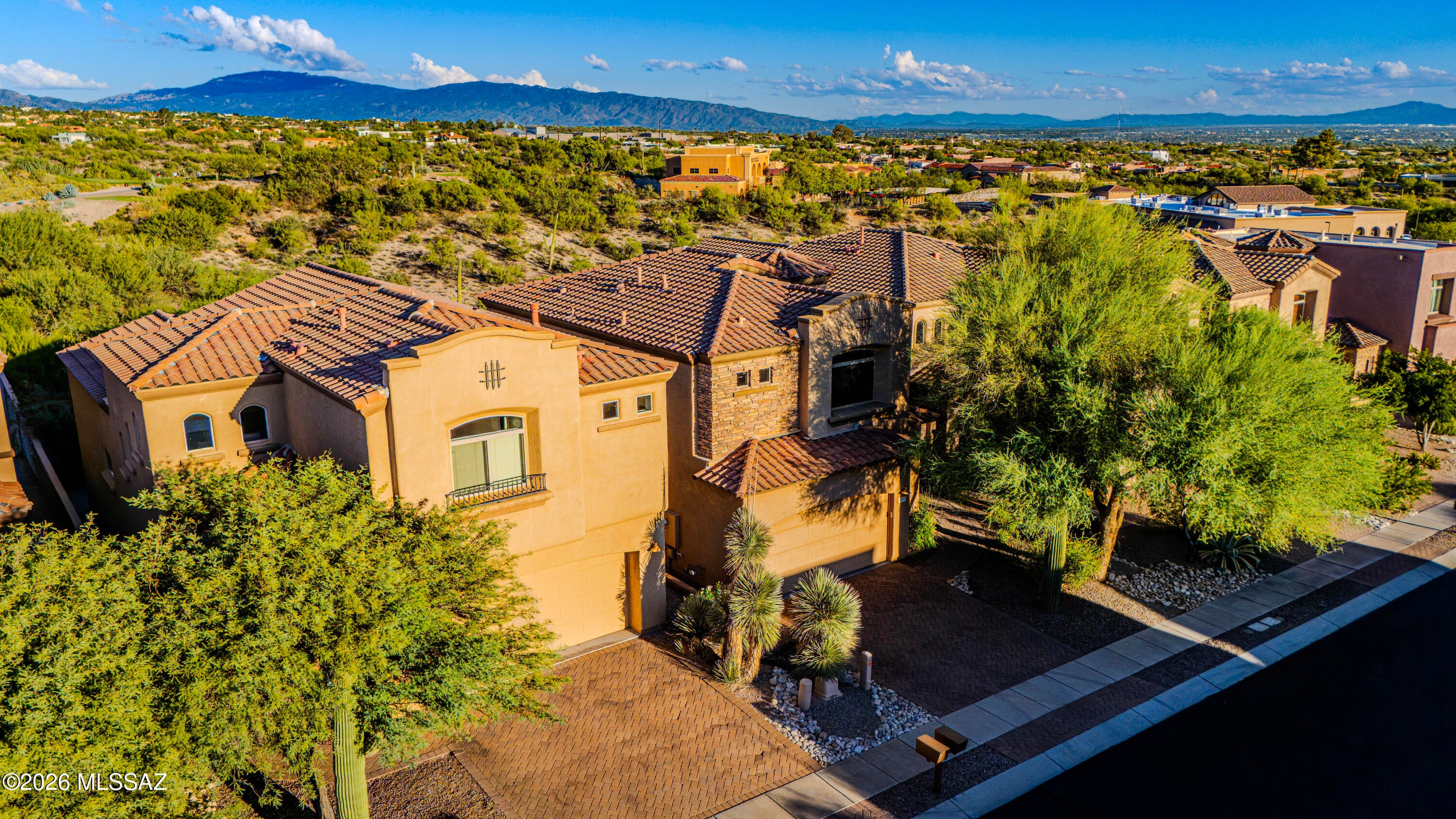 5790 N Loft Lane
