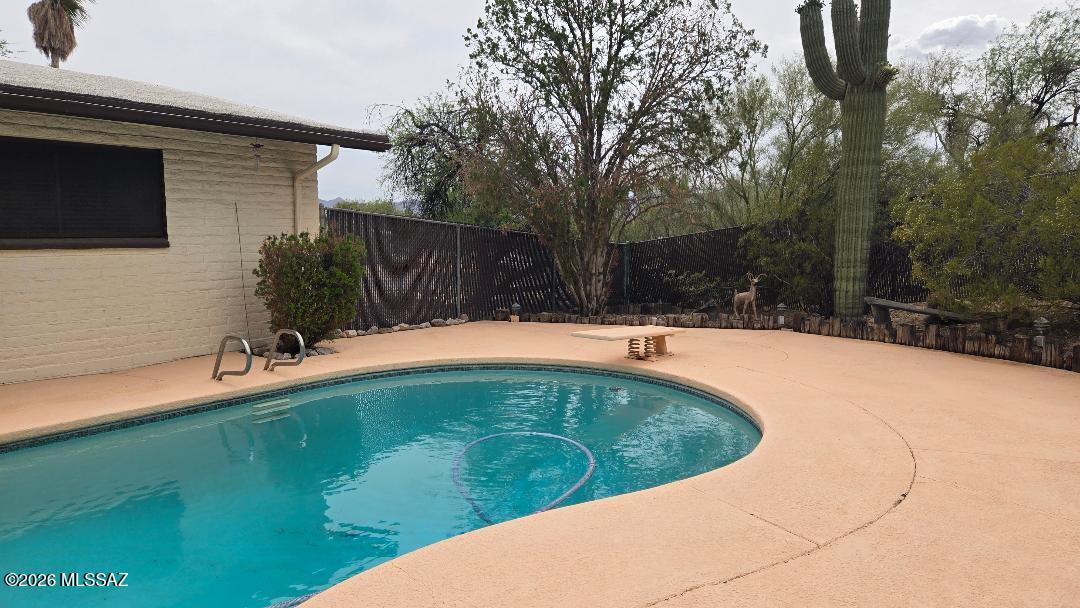 2740 W Callel Del Santo