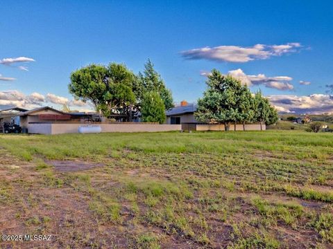 Photo of 98 Longview Loop Road, Elgin, AZ 85611 (MLS # 22609495)