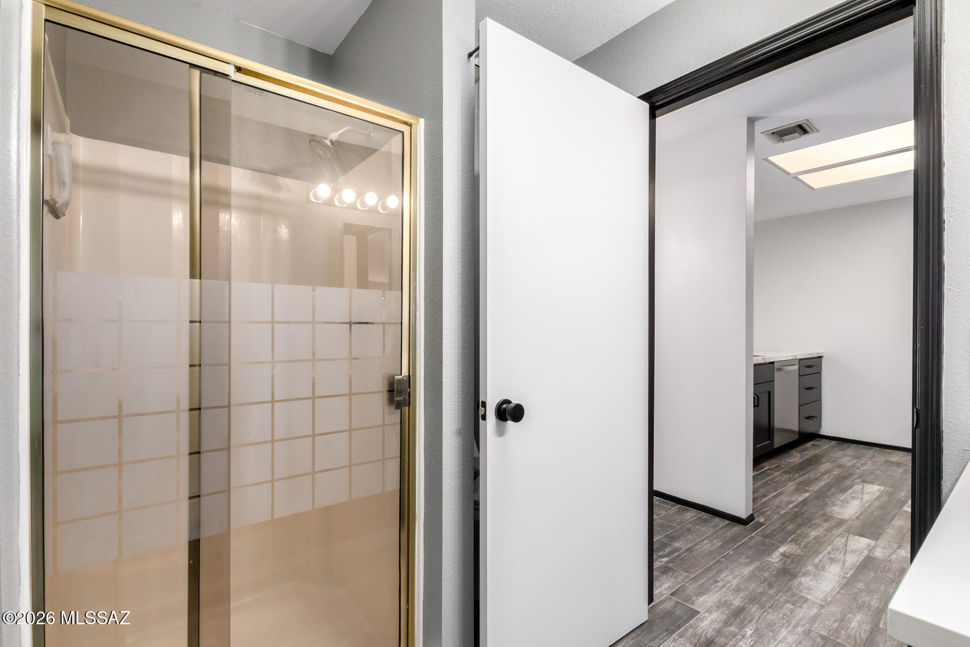 Plaza Mirador (1-28) - Residential