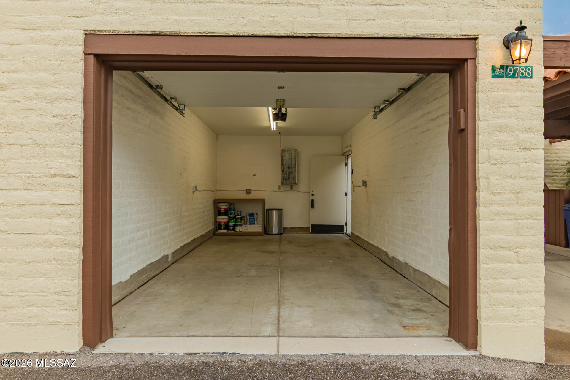Plaza Mirador (1-28) - Residential