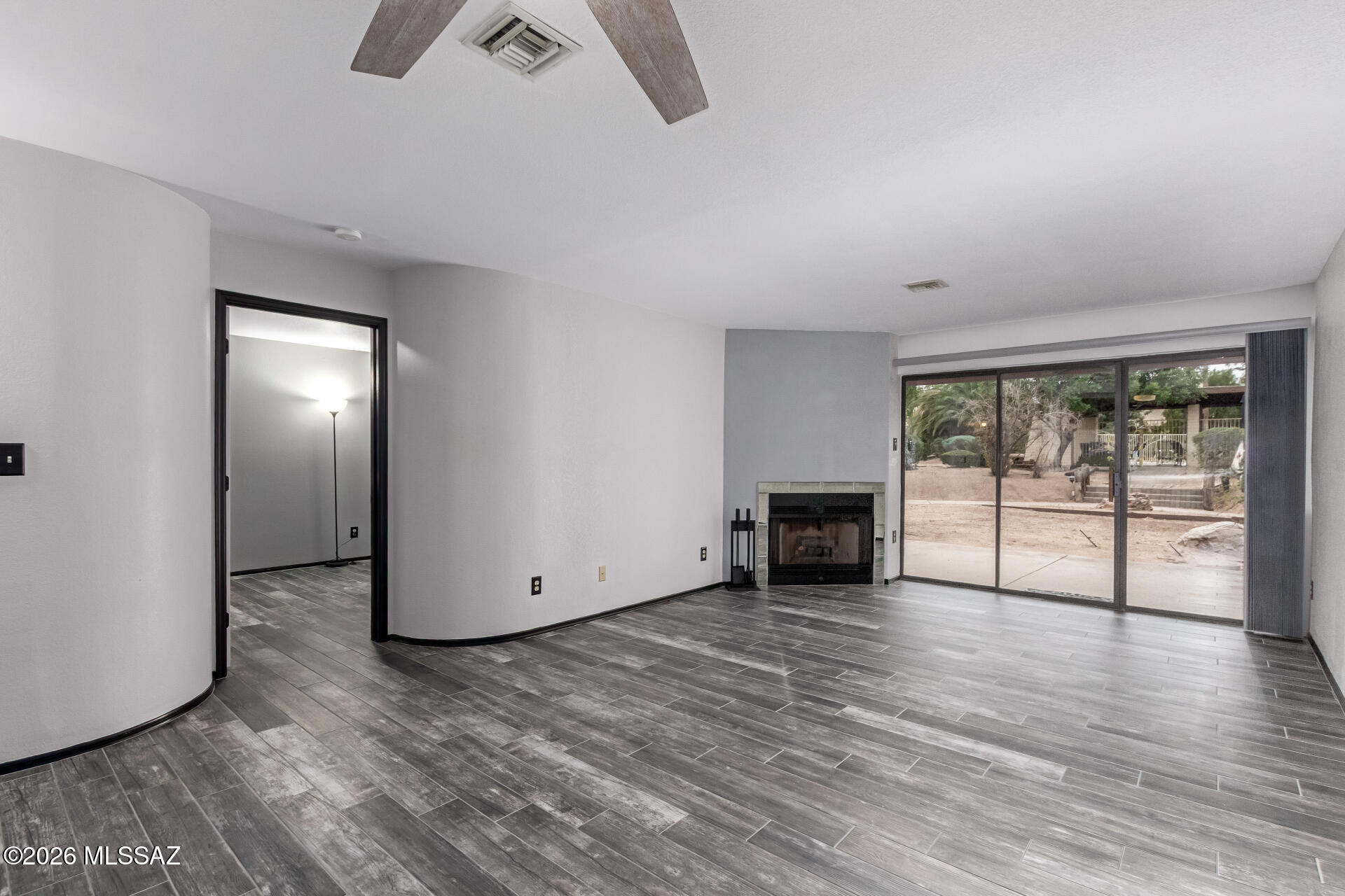 Plaza Mirador (1-28) - Residential