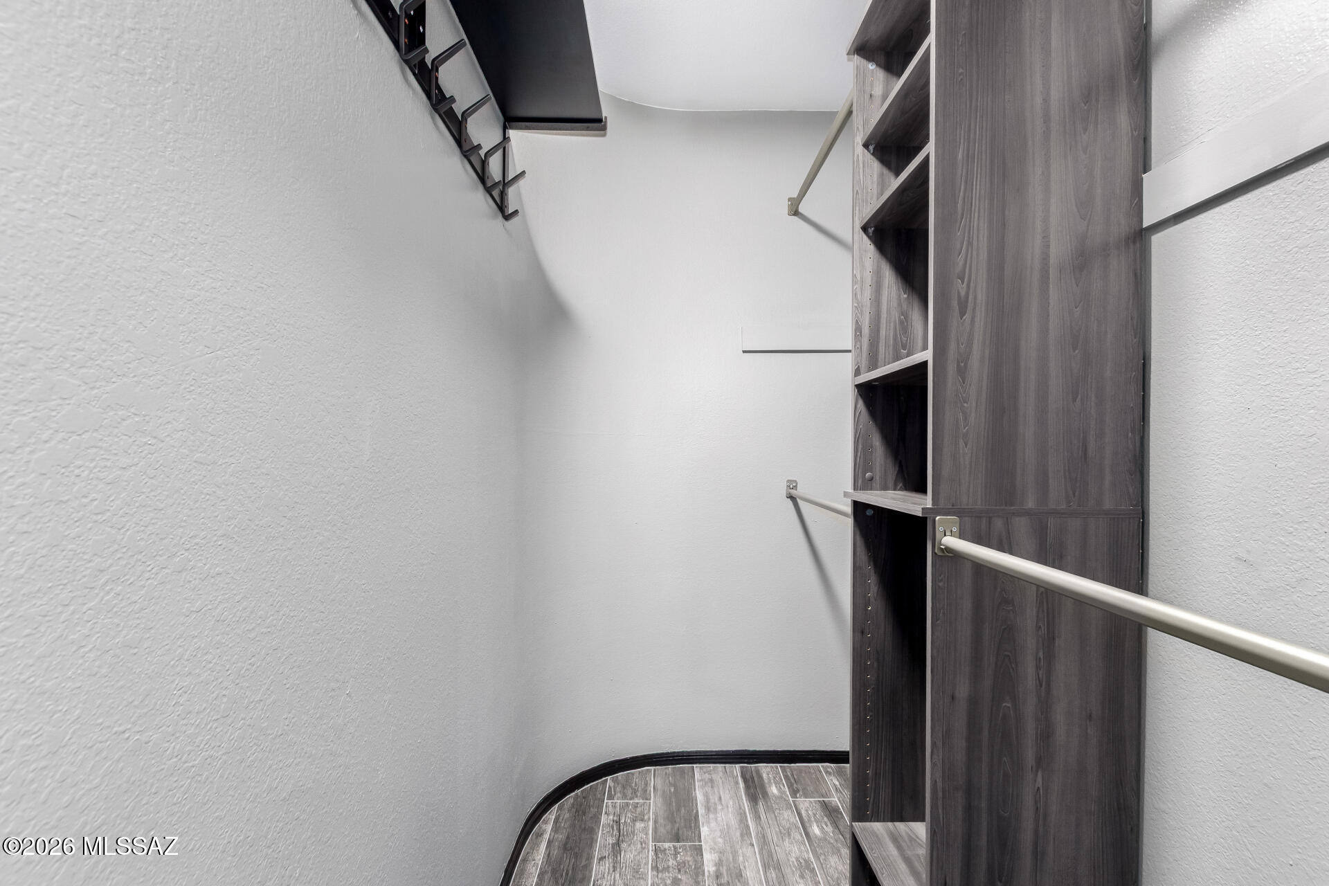 Plaza Mirador (1-28) - Residential