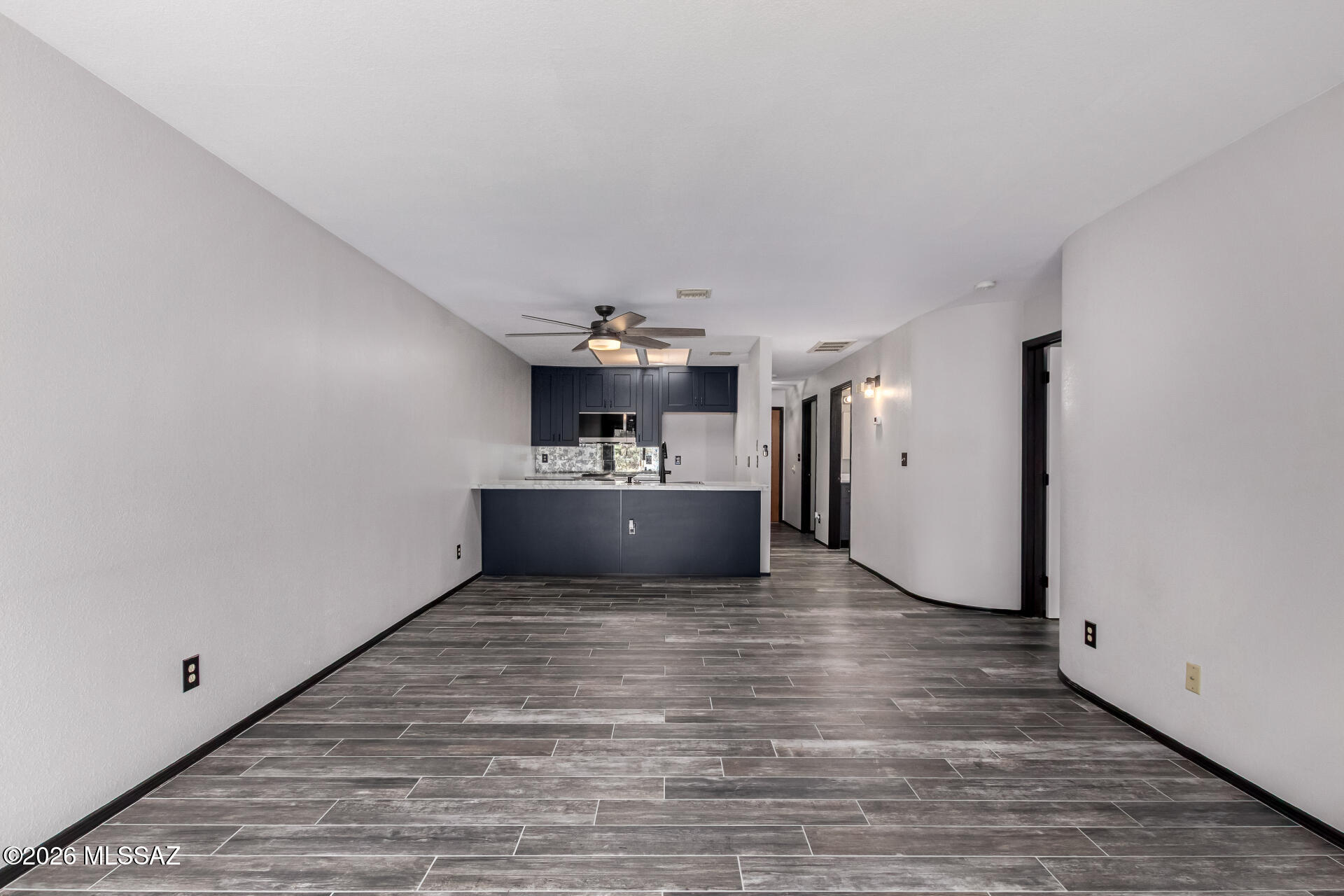 Plaza Mirador (1-28) - Residential