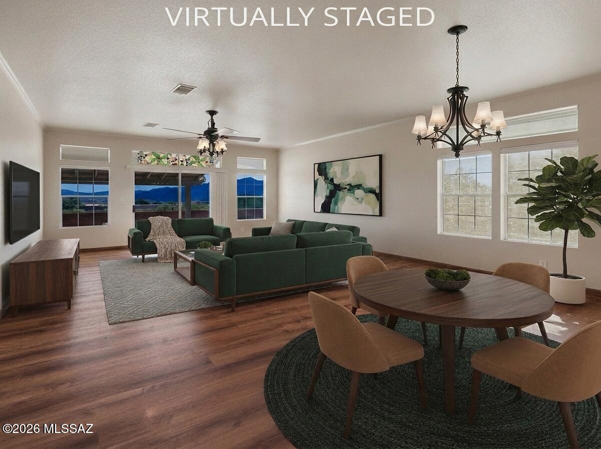 512 W Riverdale Court