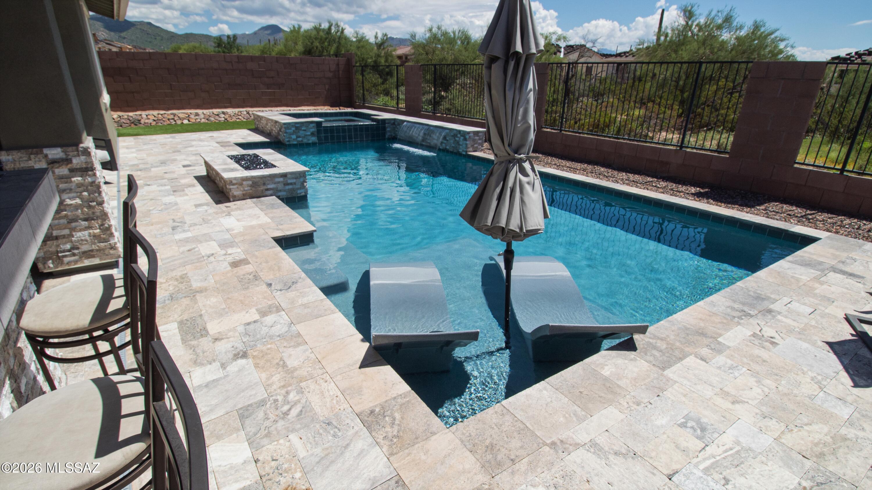 Blue Agave At Dove Mountain - Residential