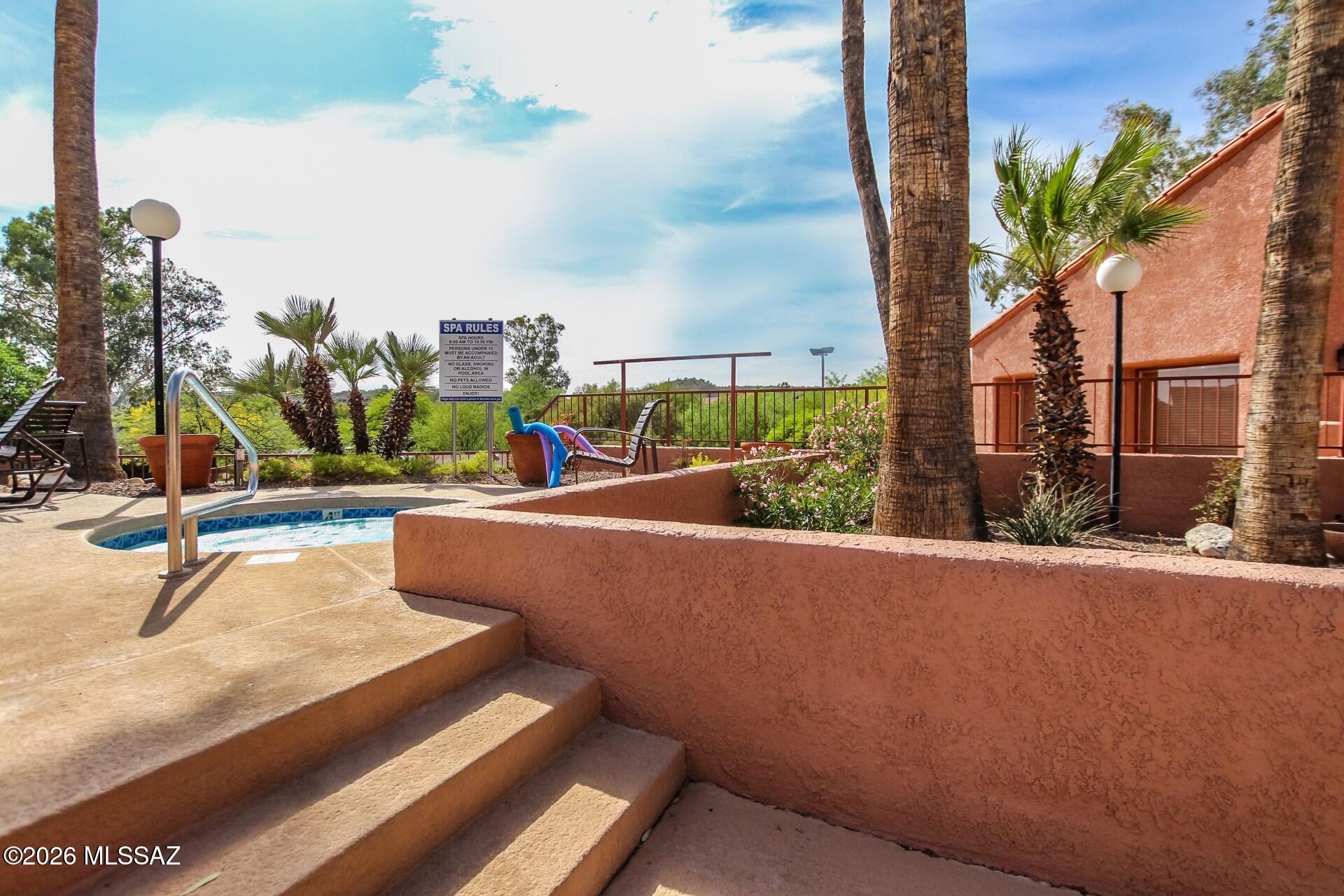 Ventana Vista Condominiums - Residential