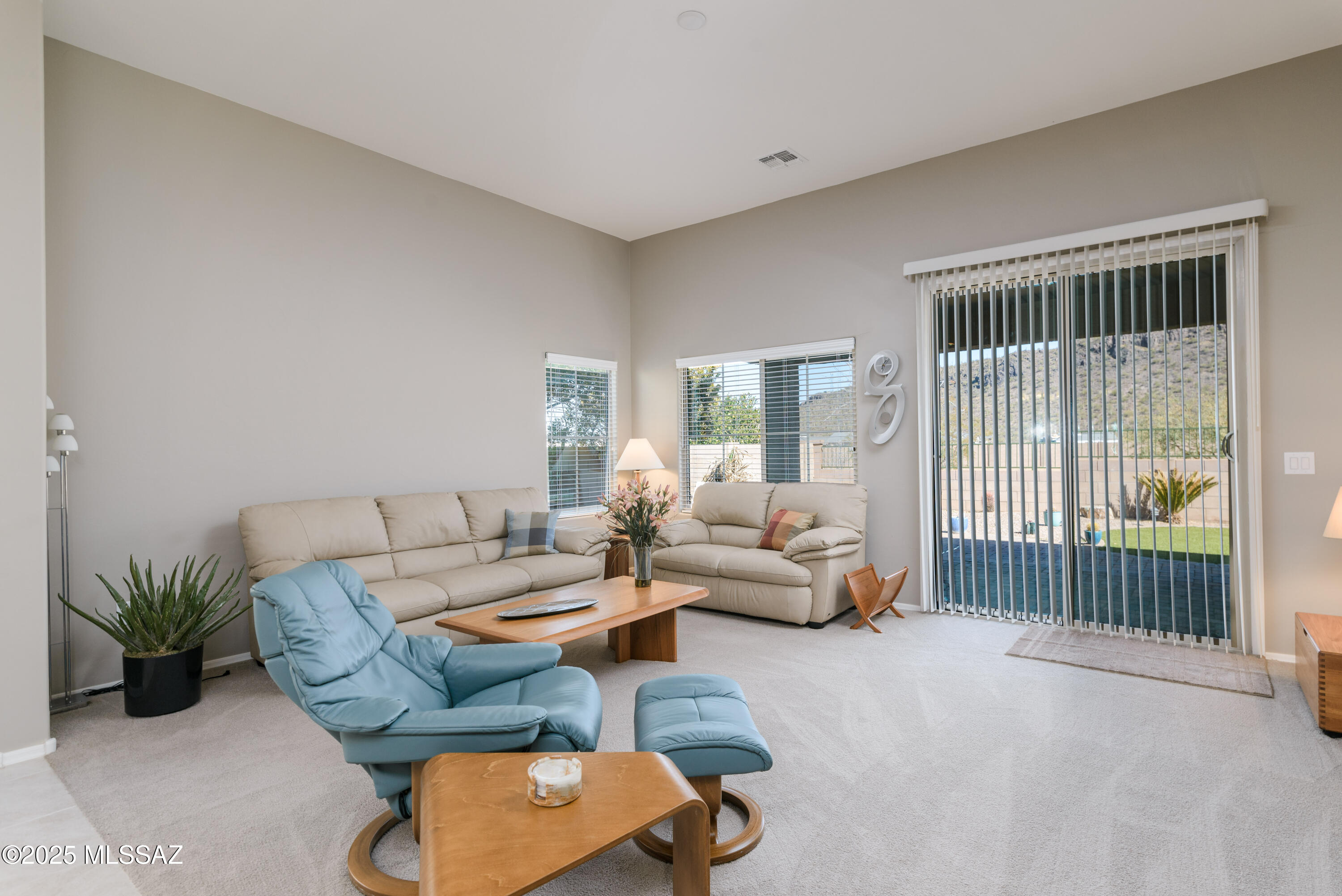 9800 N Saguaro Breeze Way