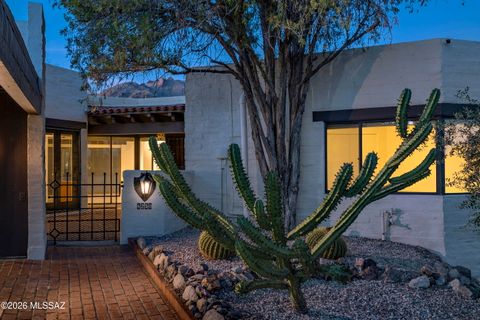 Photo of 6250 N Campbell Avenue, Tucson, AZ 85718 (MLS # 22607993)