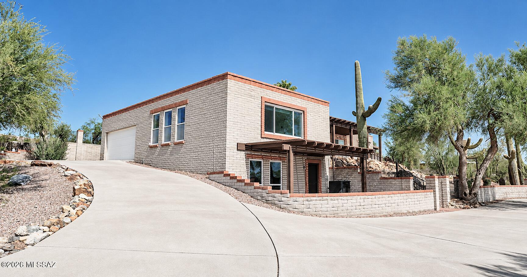 5025 N Tortolita Road