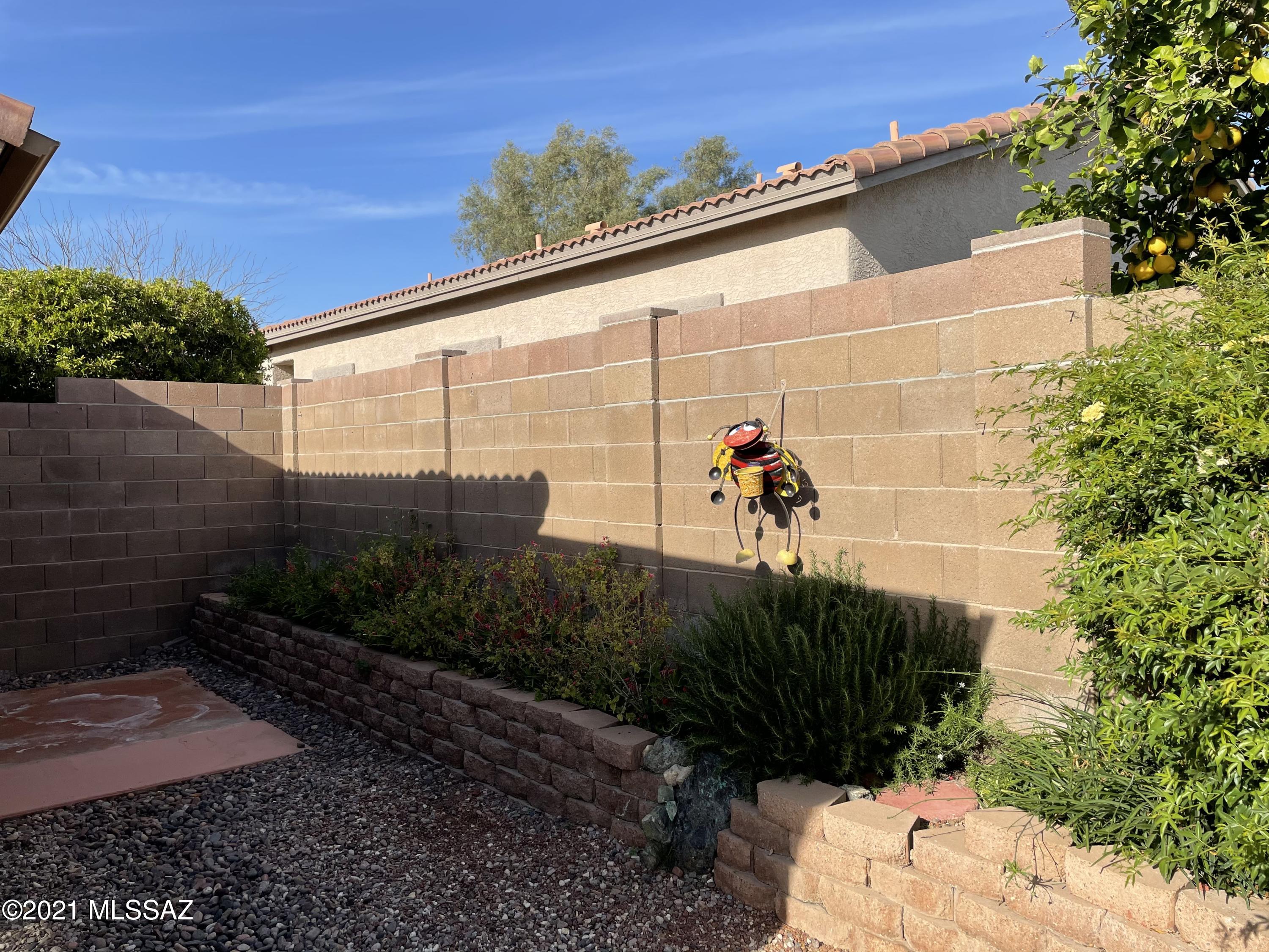 Bluffs At Dove Mountain (1-122) - Residential Lease