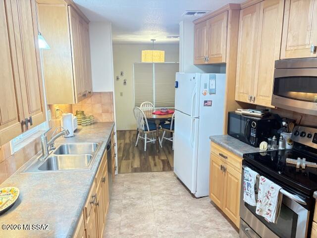 Tucson Estates (403-758) - Residential