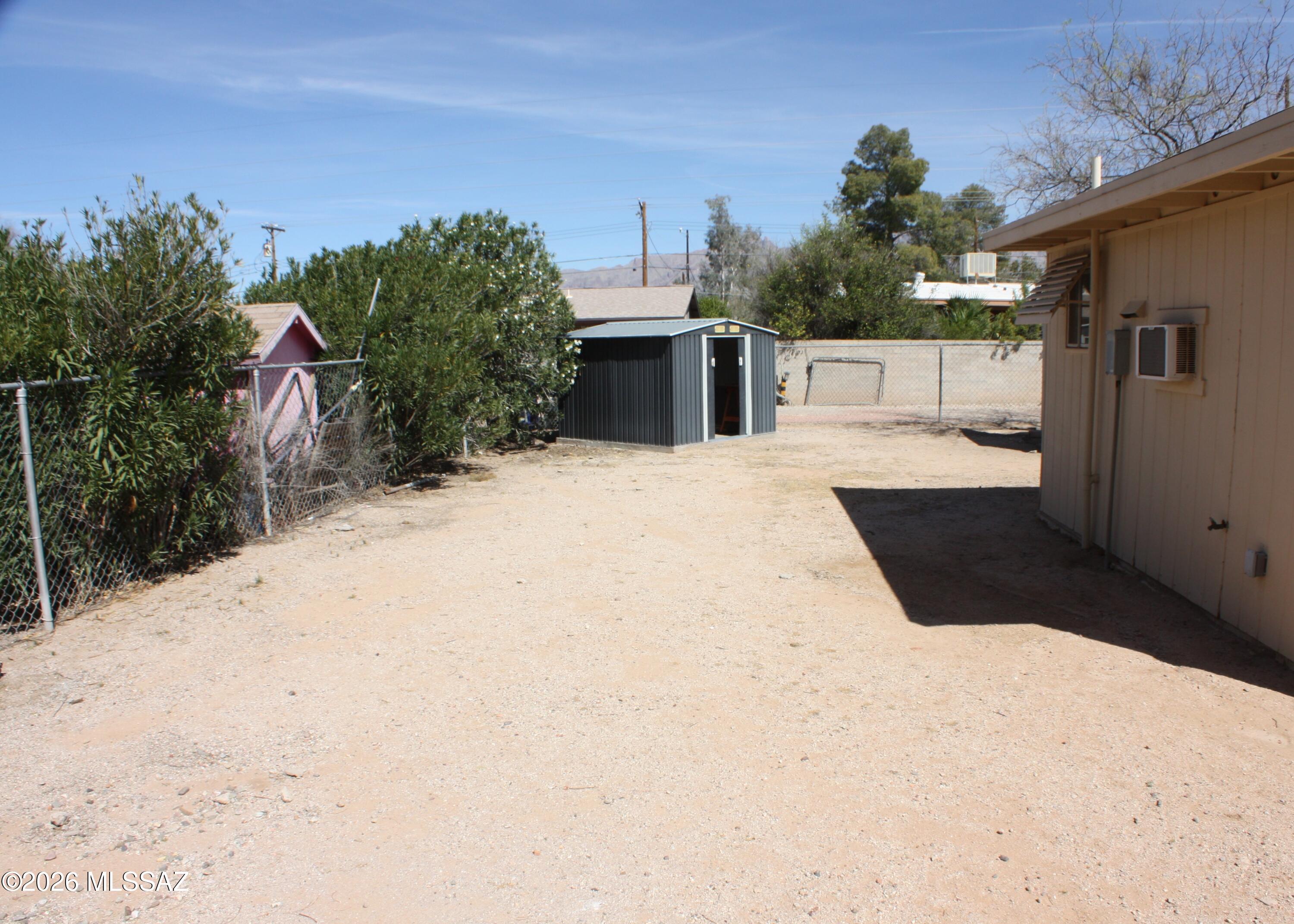 2775 N Desert Avenue