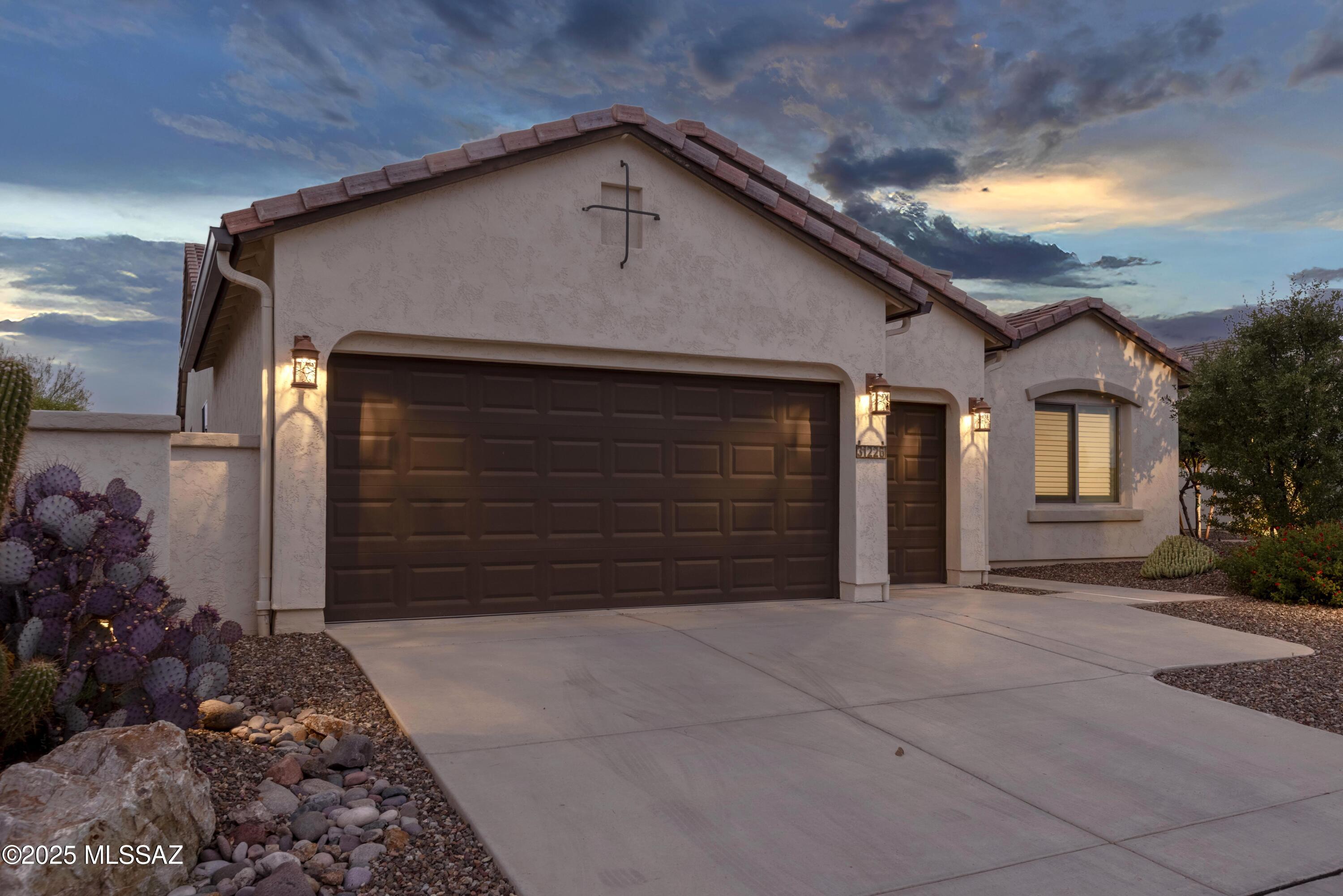 31226 S One Horse Lane