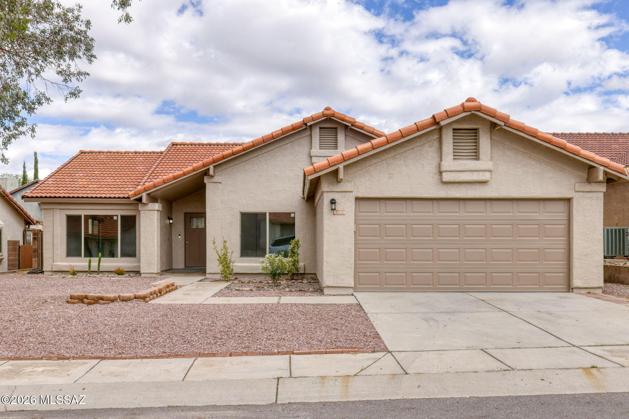 5360 W Grouse Way