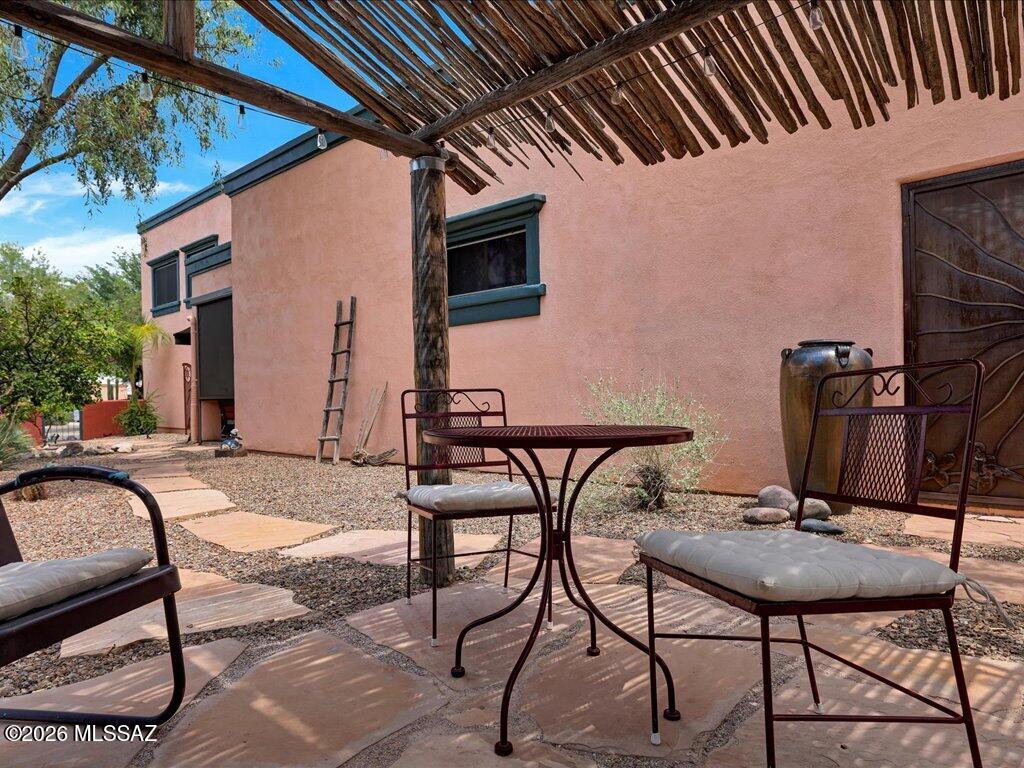 10451 E Sixto Molina Lane