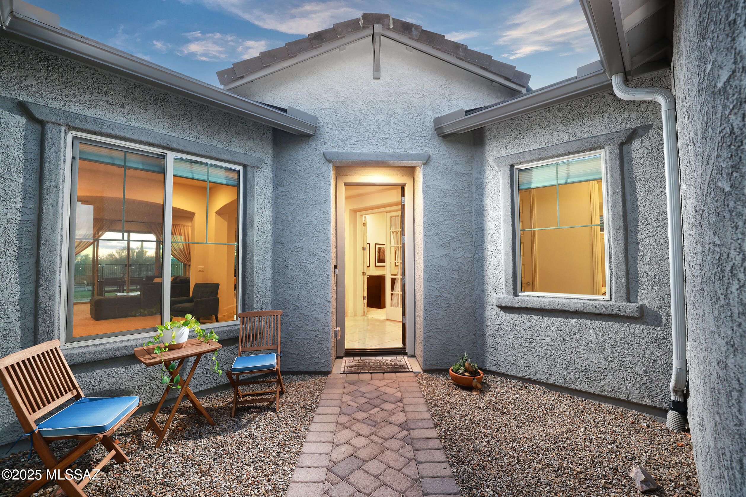 2567 W Plateau Ridge Drive