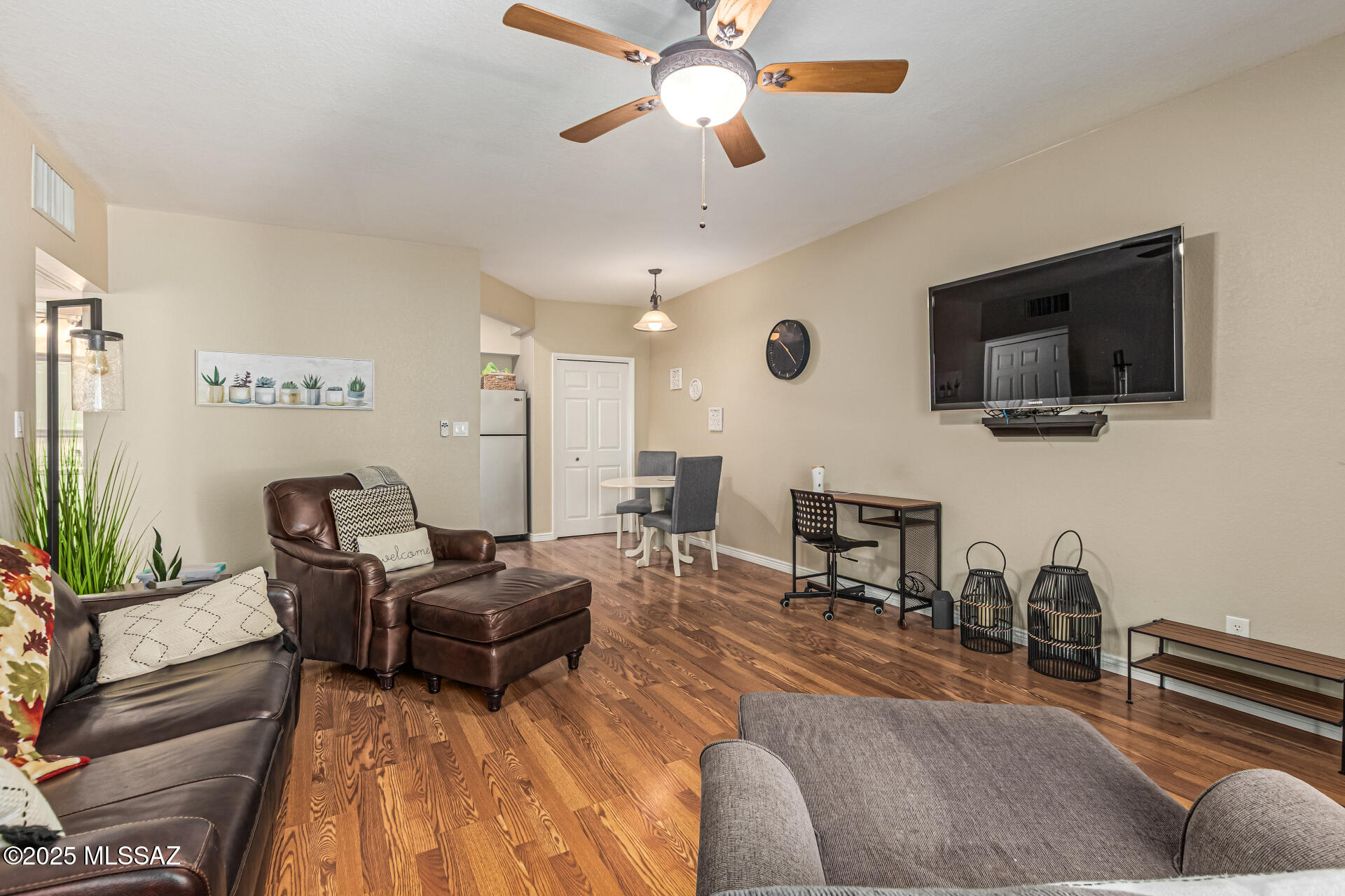 5500 N Valley View Road 218