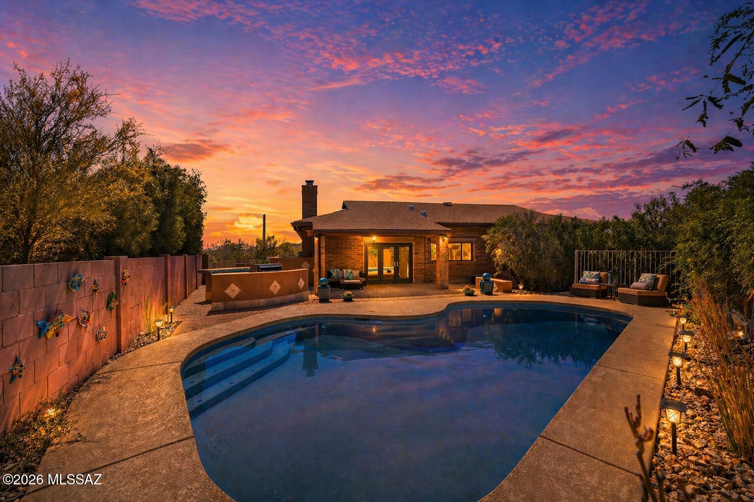 6602 N Catalina Avenue