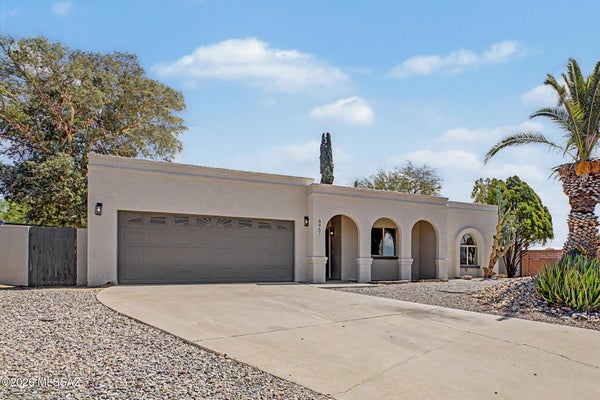 8867 E 28TH ST, TUCSON, AZ 85710 - Image 6ccb16b14b4ce6e44658ea583eb57a85/2425236986