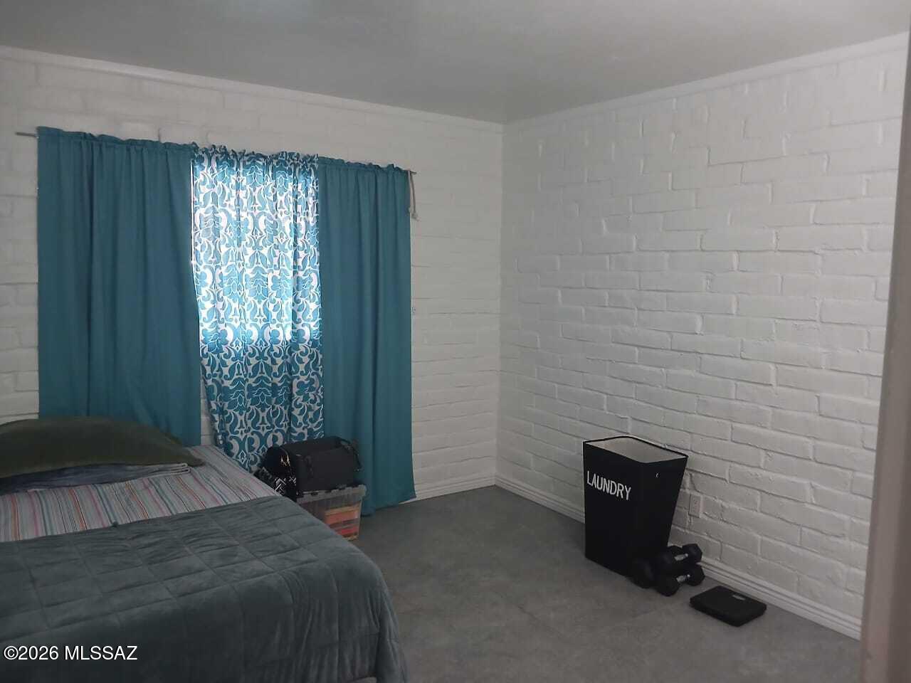 816 W Calle Chico