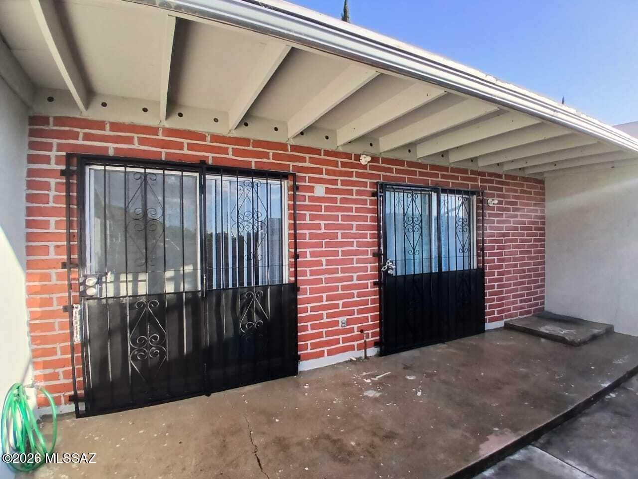 Villa Hermosa - Residential