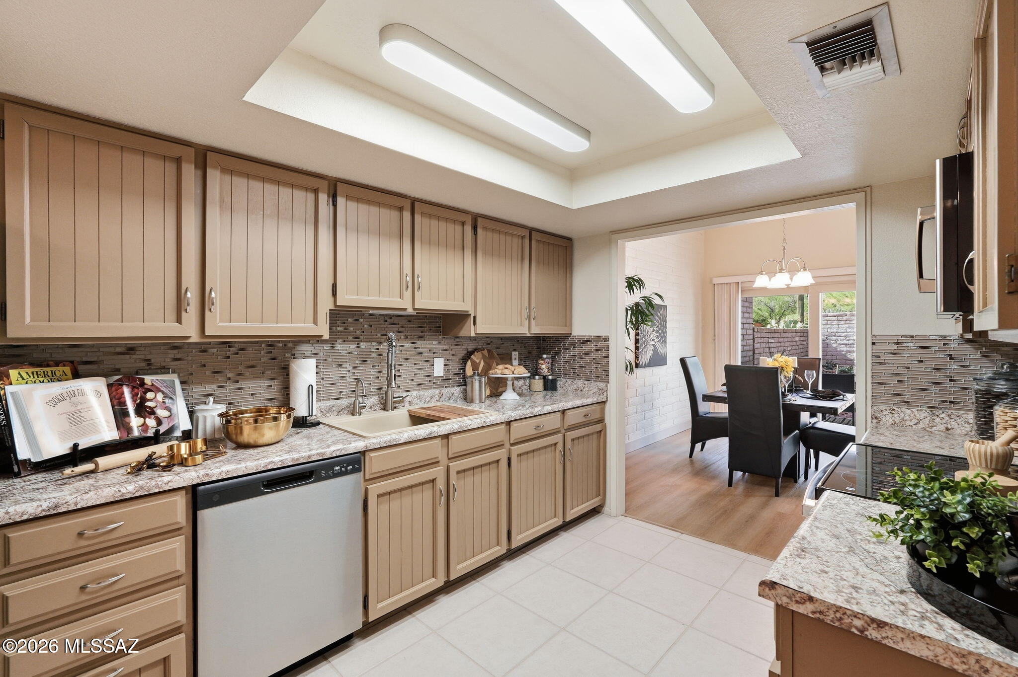 5934 N Placita Del Conde