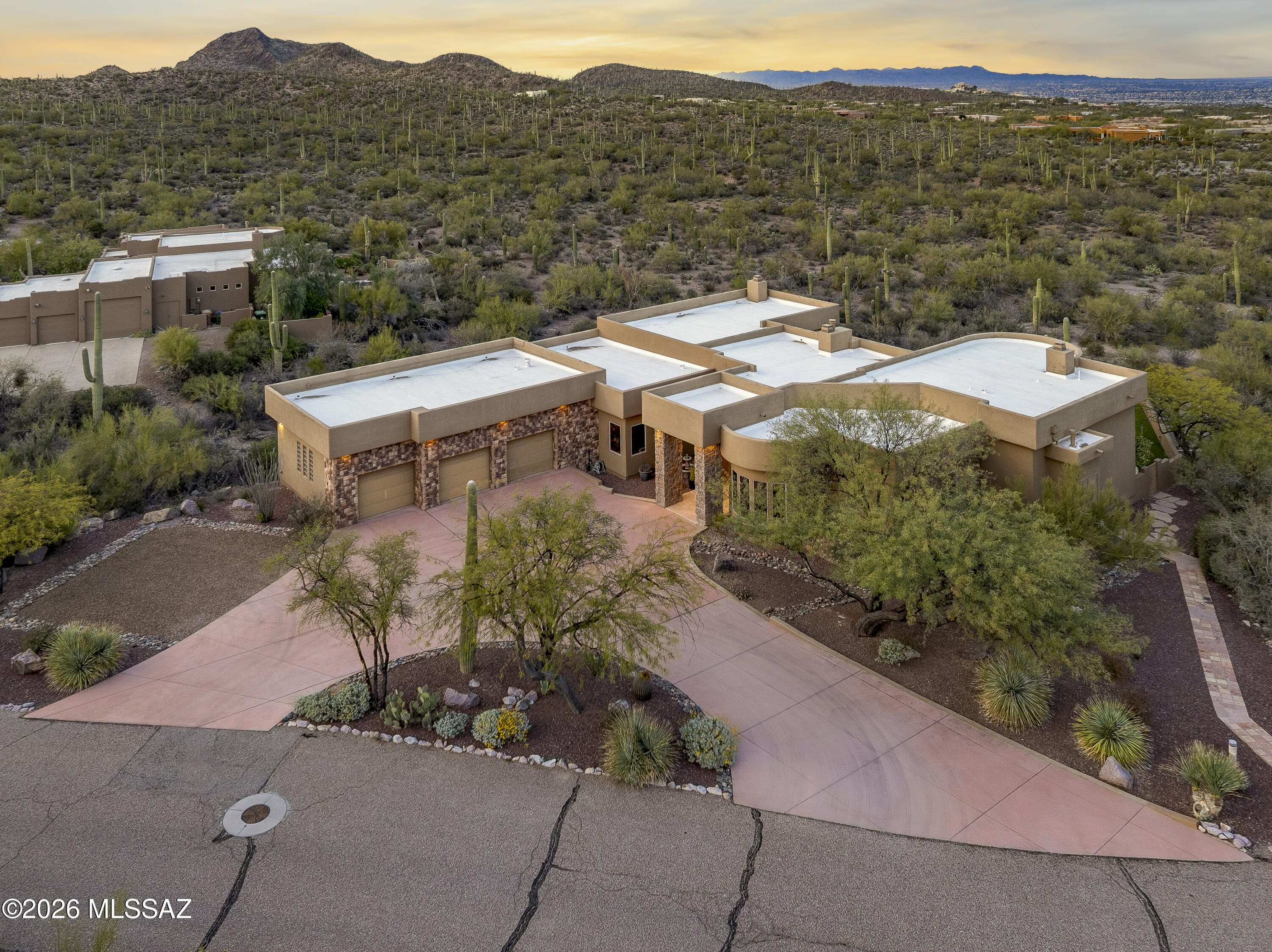 4920 W Monte Carlo Drive