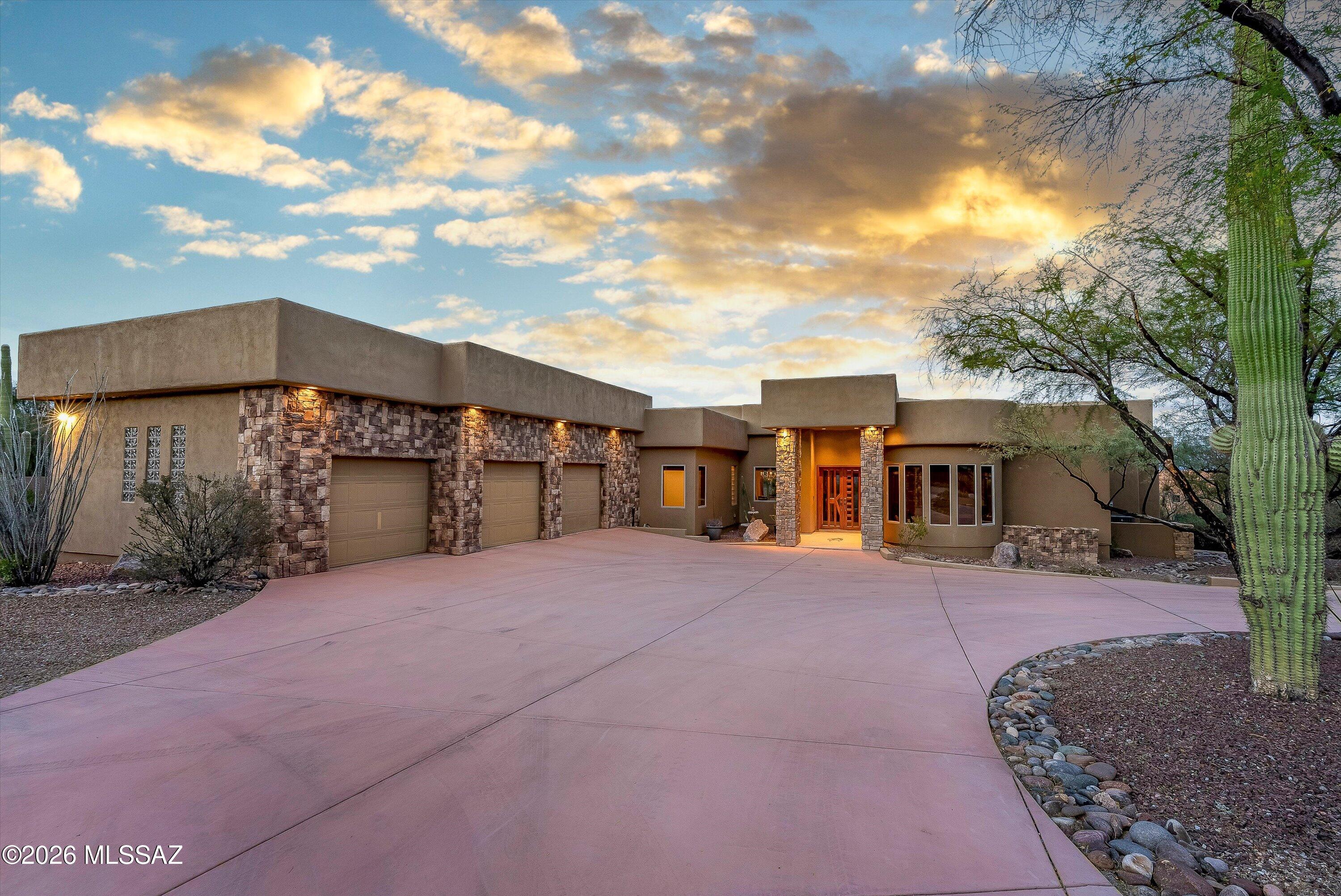 4920 W Monte Carlo Drive