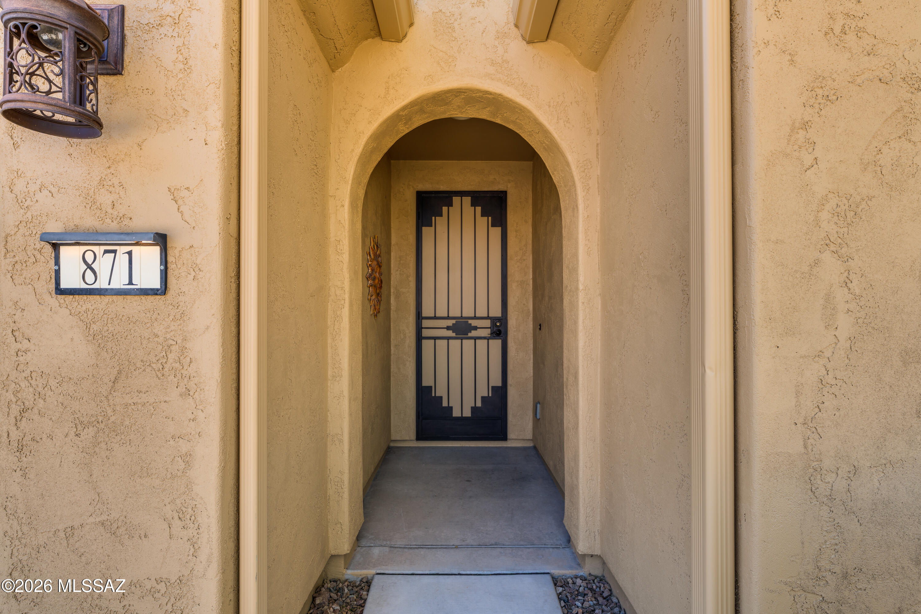 871 N Broken Hills Drive