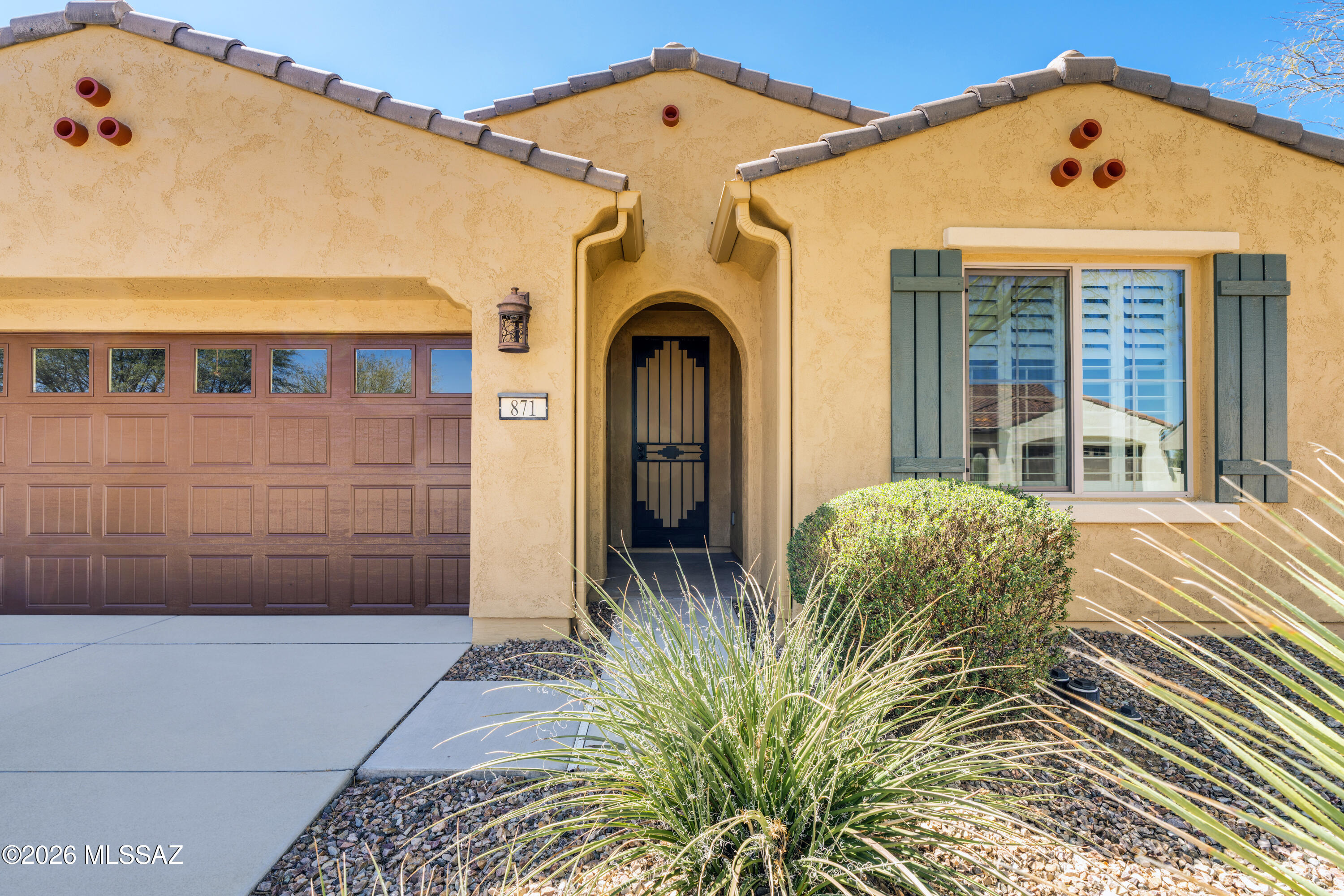 871 N Broken Hills Drive