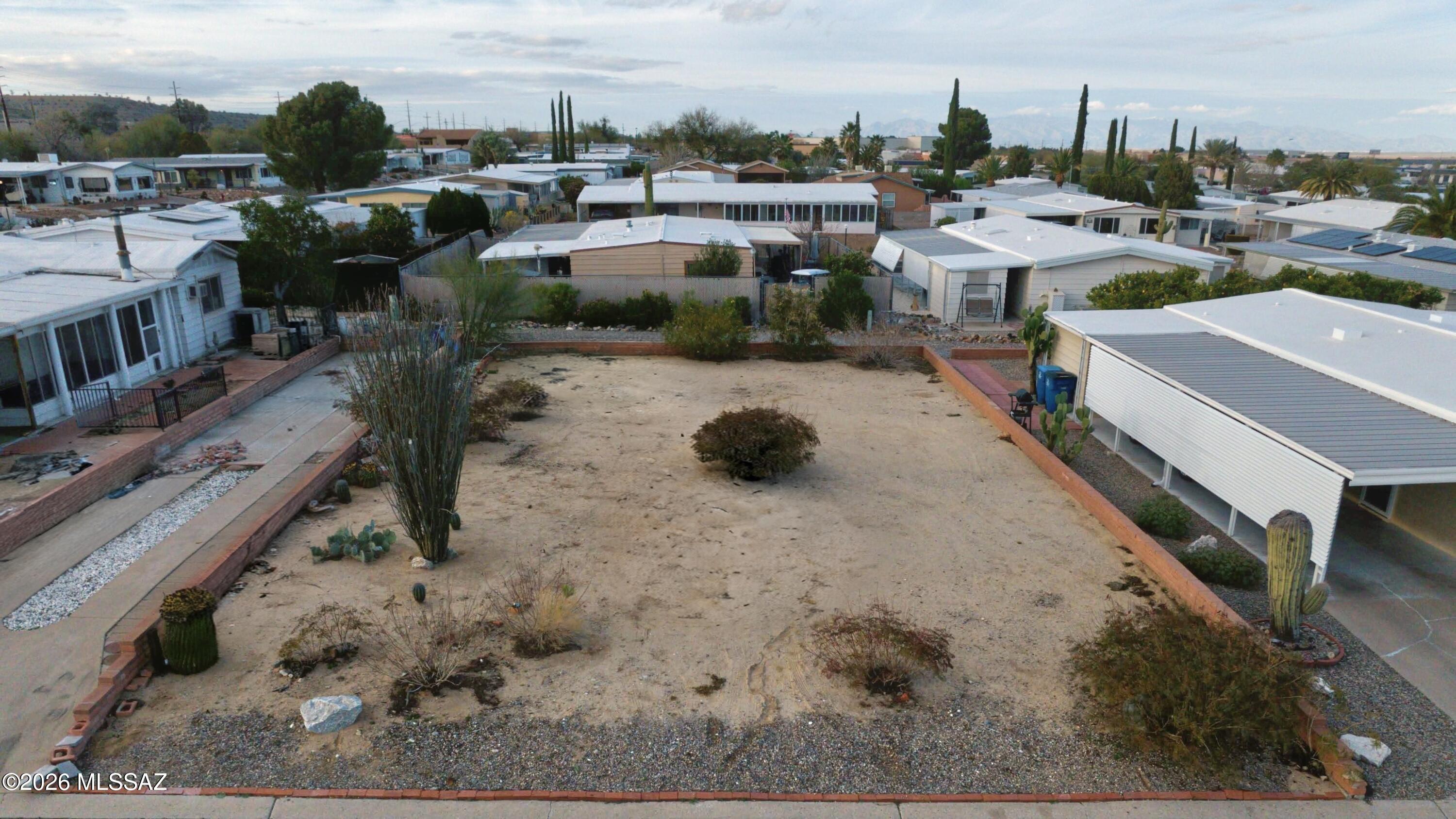 274 W Mora Drive 104