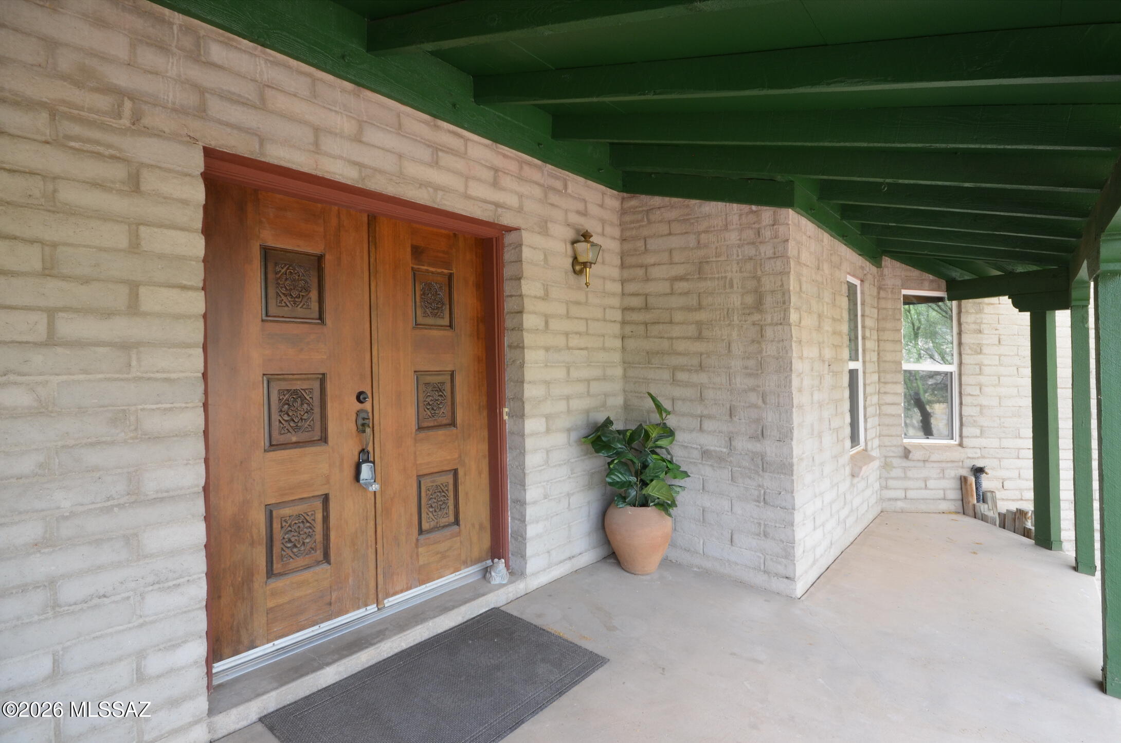 745 W Bangalor Drive