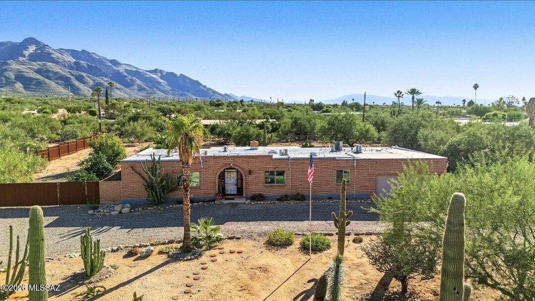 7040 N Antonietta Drive