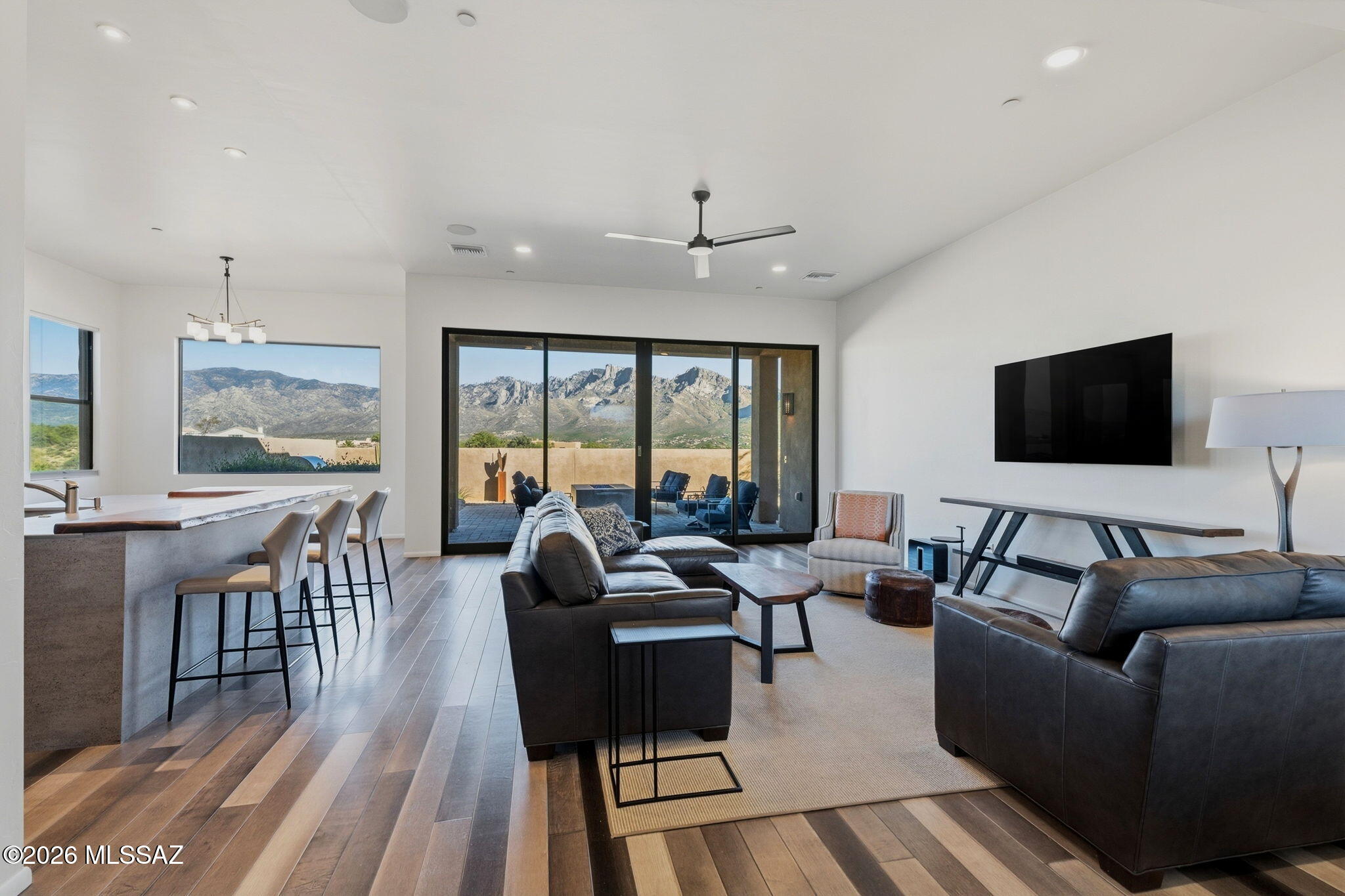 10875 N Poinsettia Drive