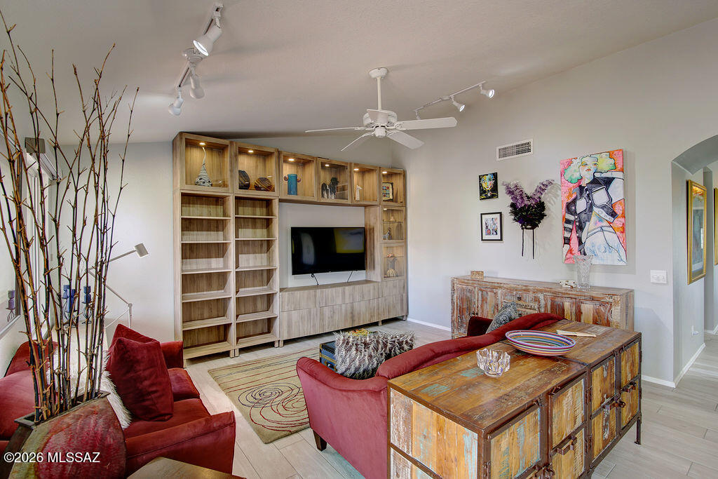 Saddlebrooke - Residential