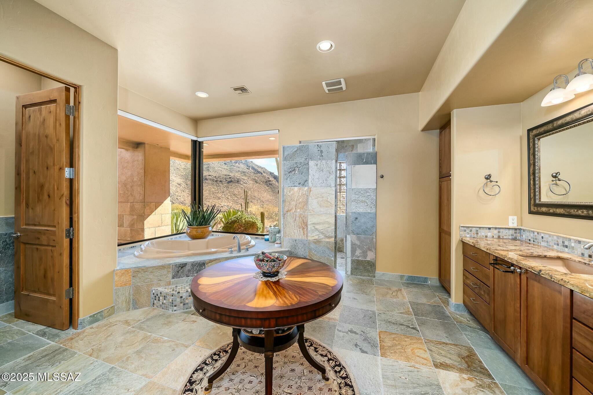 Canyon Pass III At Dove Mountain (111-181) - Residential