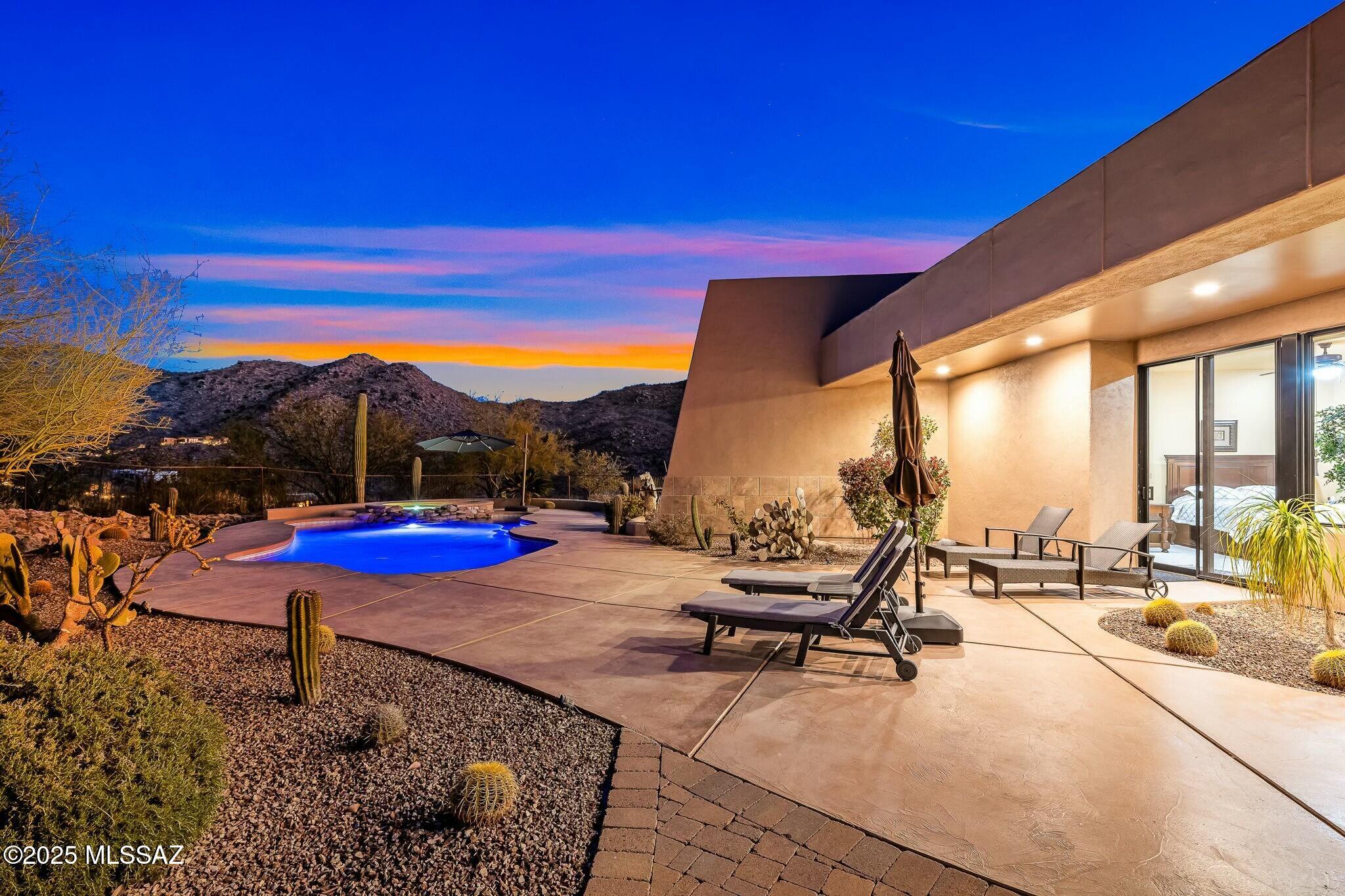 Canyon Pass III At Dove Mountain (111-181) - Residential