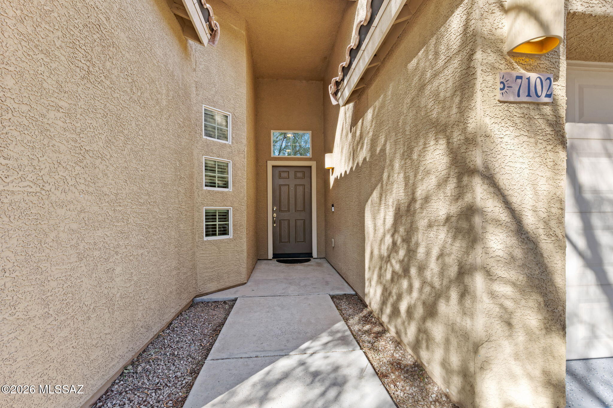 7102 W Dupont Way