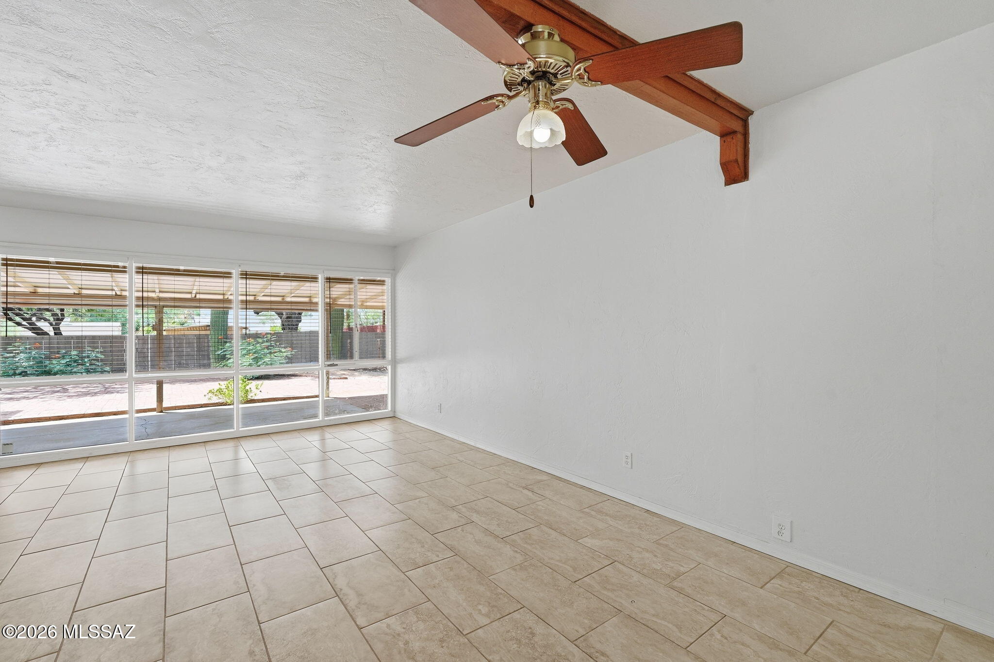 4466 E La Jolla Circle