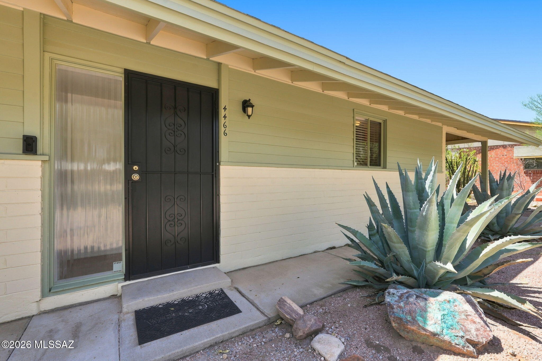 4466 E La Jolla Circle