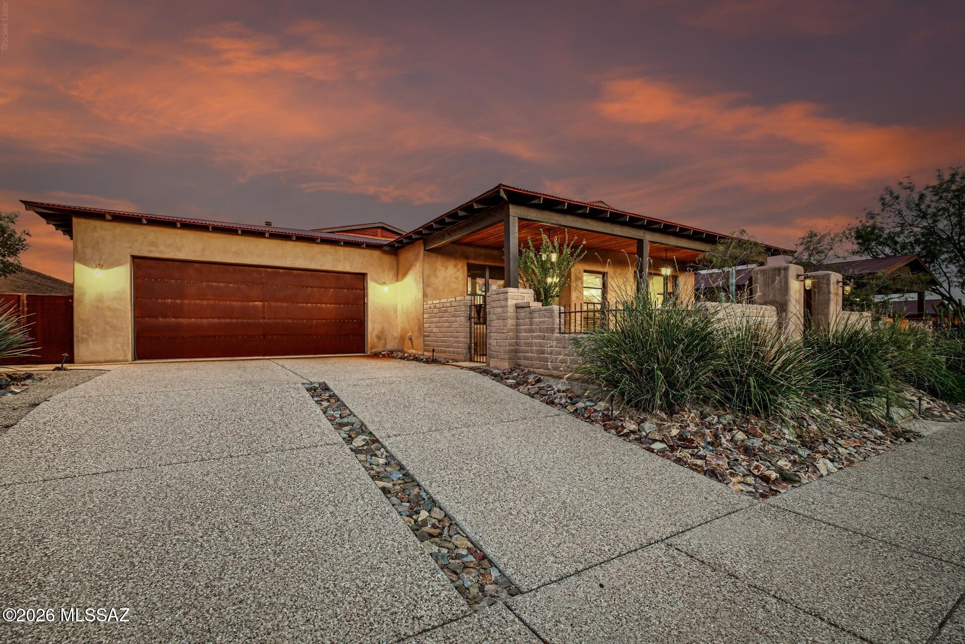 11620 N Adobe Village Place