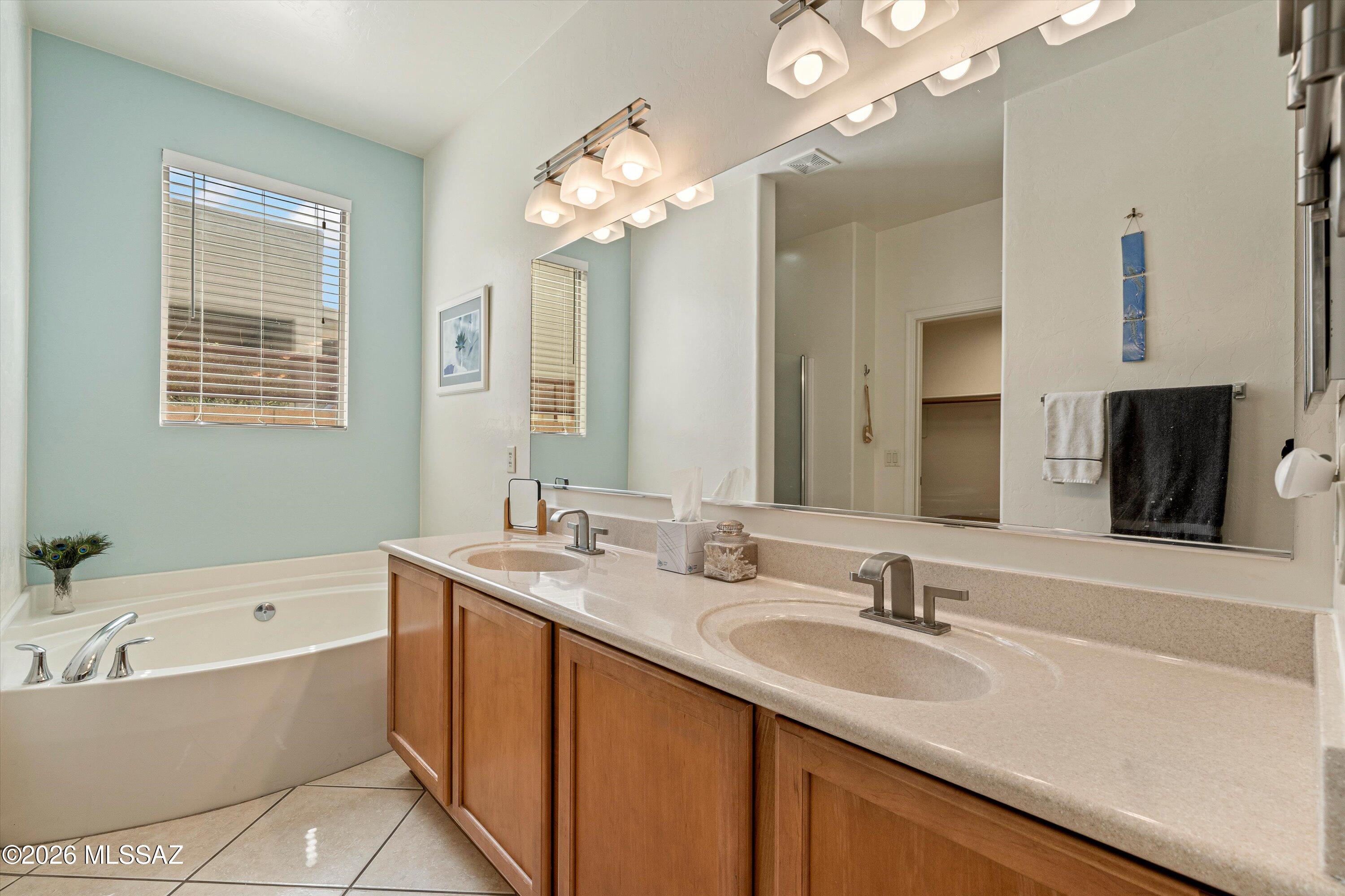 5428 S Thunder Sky Way