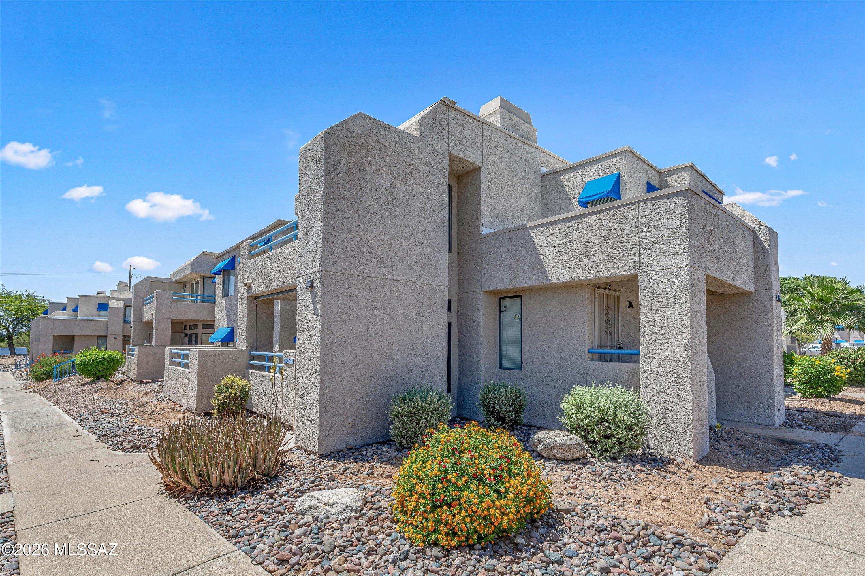 7904 E Colette Ci Circle E 11