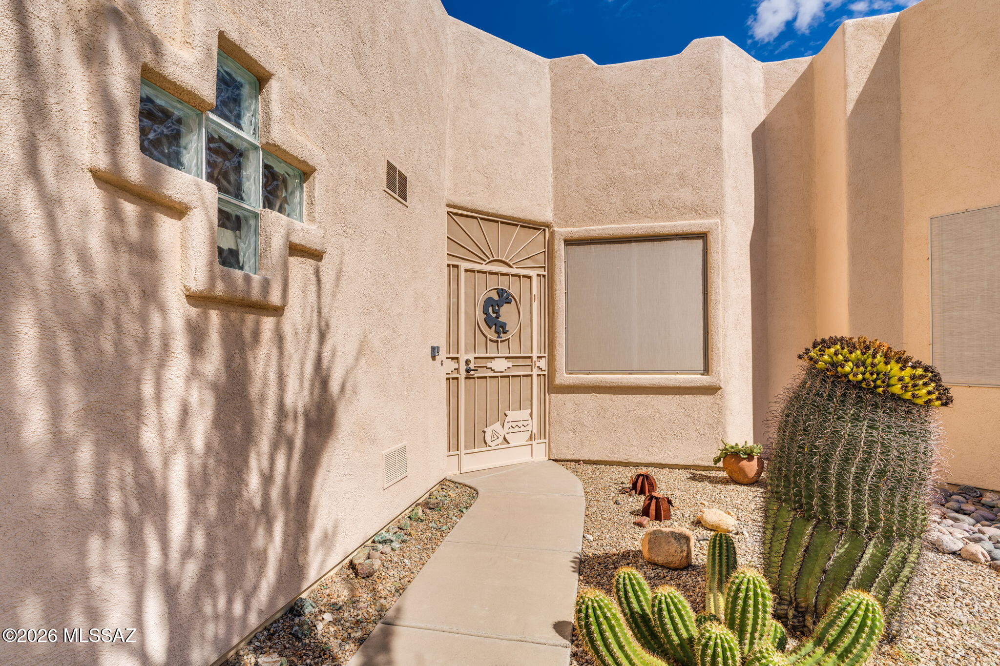 1206 N Laramie Lane
