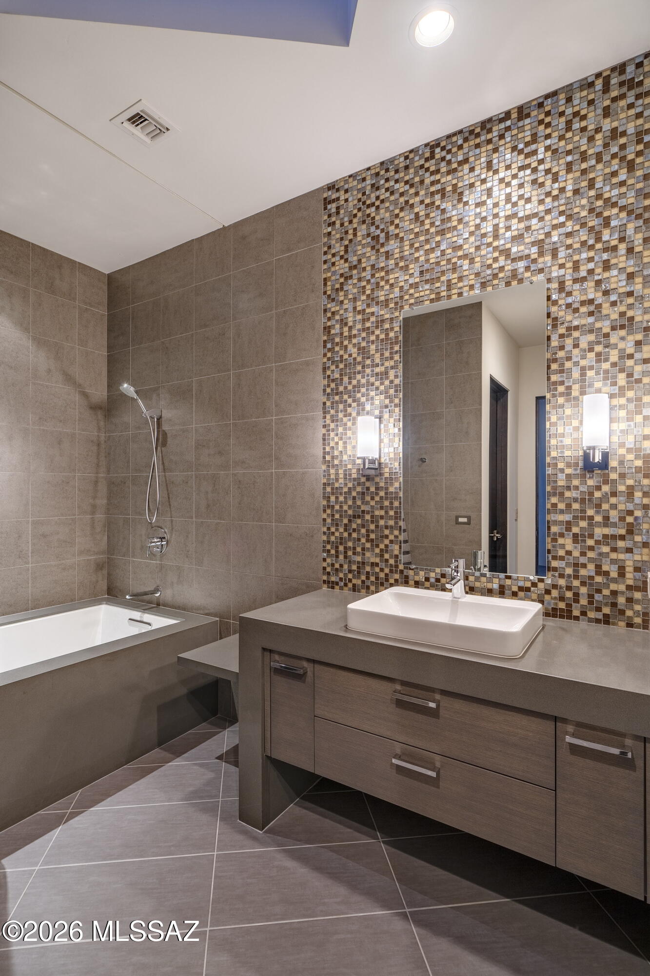 Stone Canyon IV - Residential