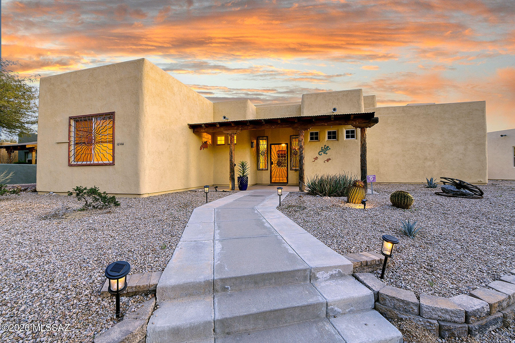 10440 E Roylstons Lane