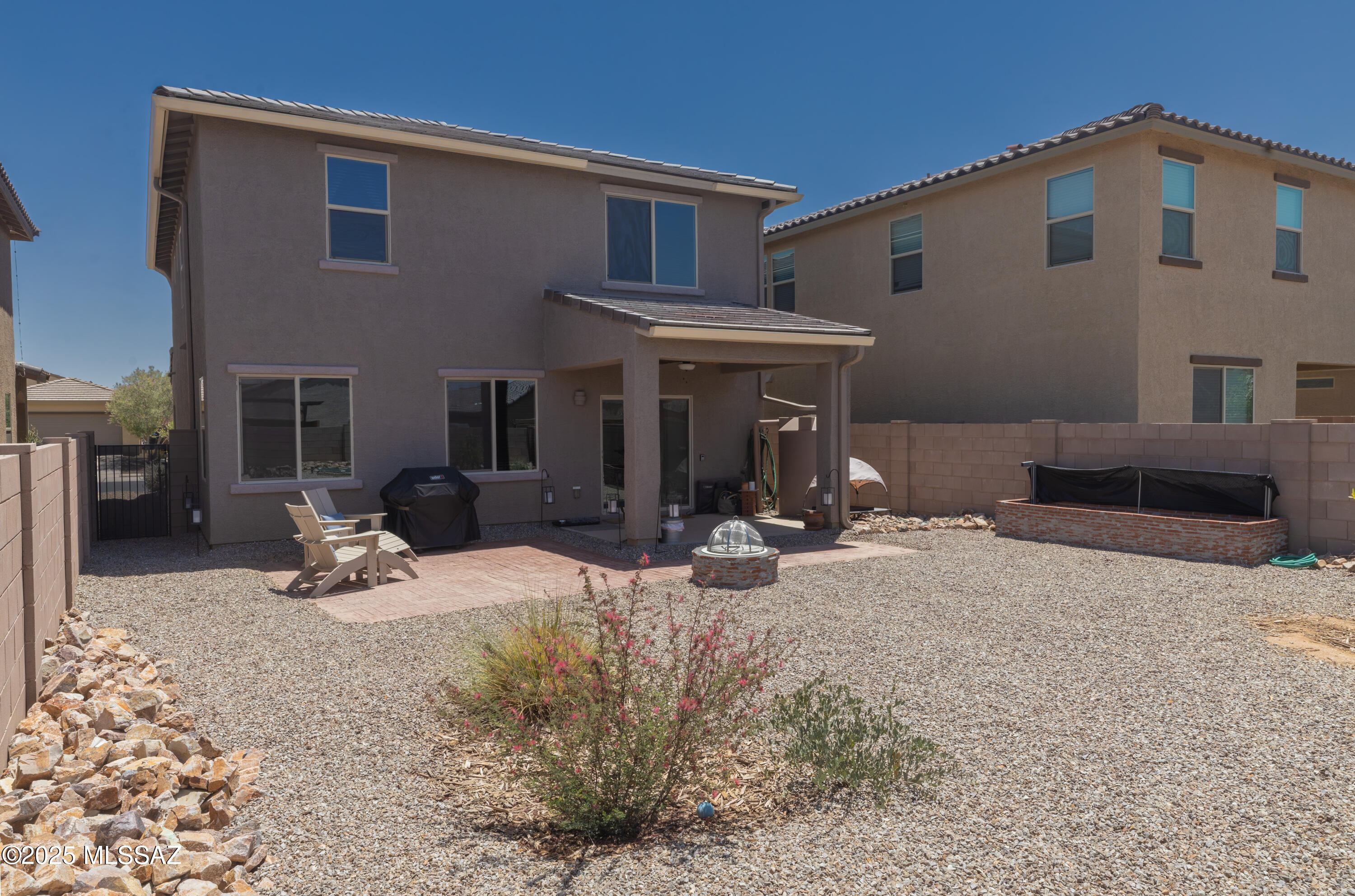 7004 W Hedge Rose Drive